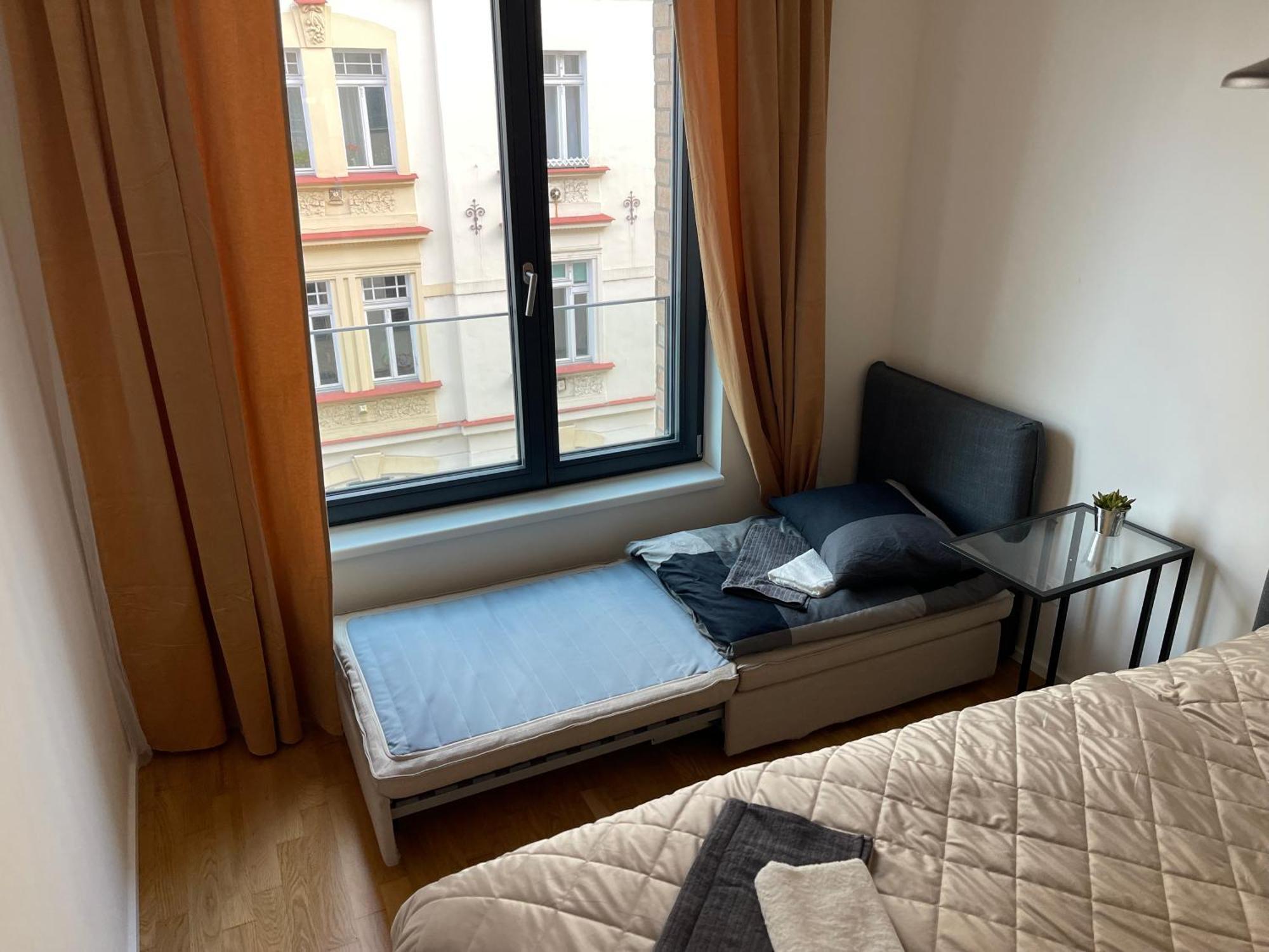 4 Room, 2 Bath, Parking Apartamento *