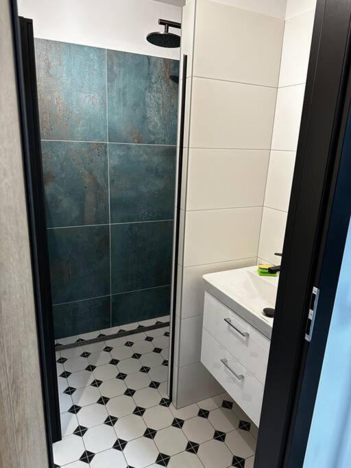 Apartment V Rezidencni Ctvrti Prahy 6 Prague