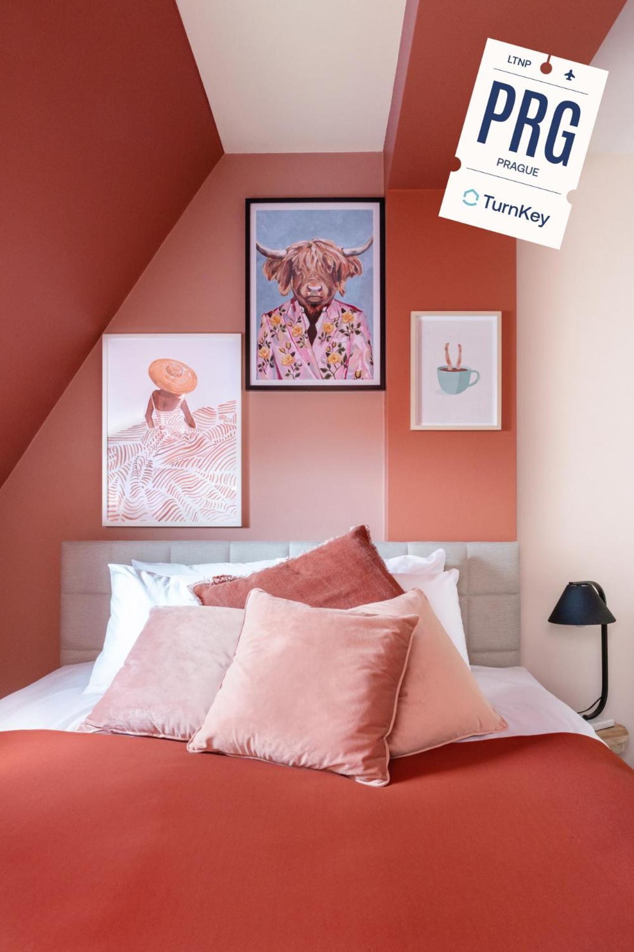 Apartamento Turnkey I Letna Park