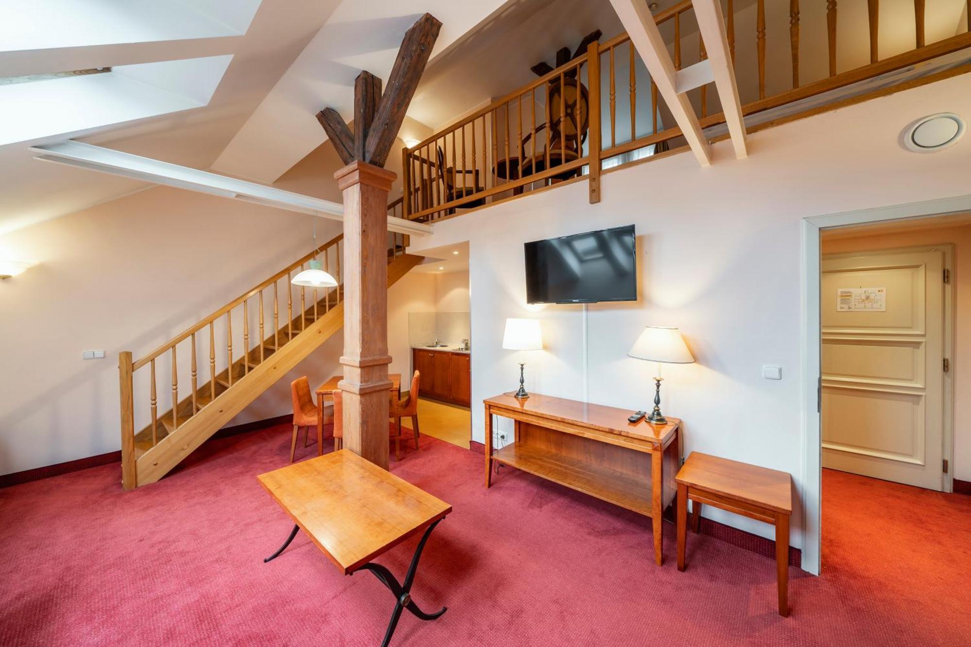 Otel Raffaello 4*