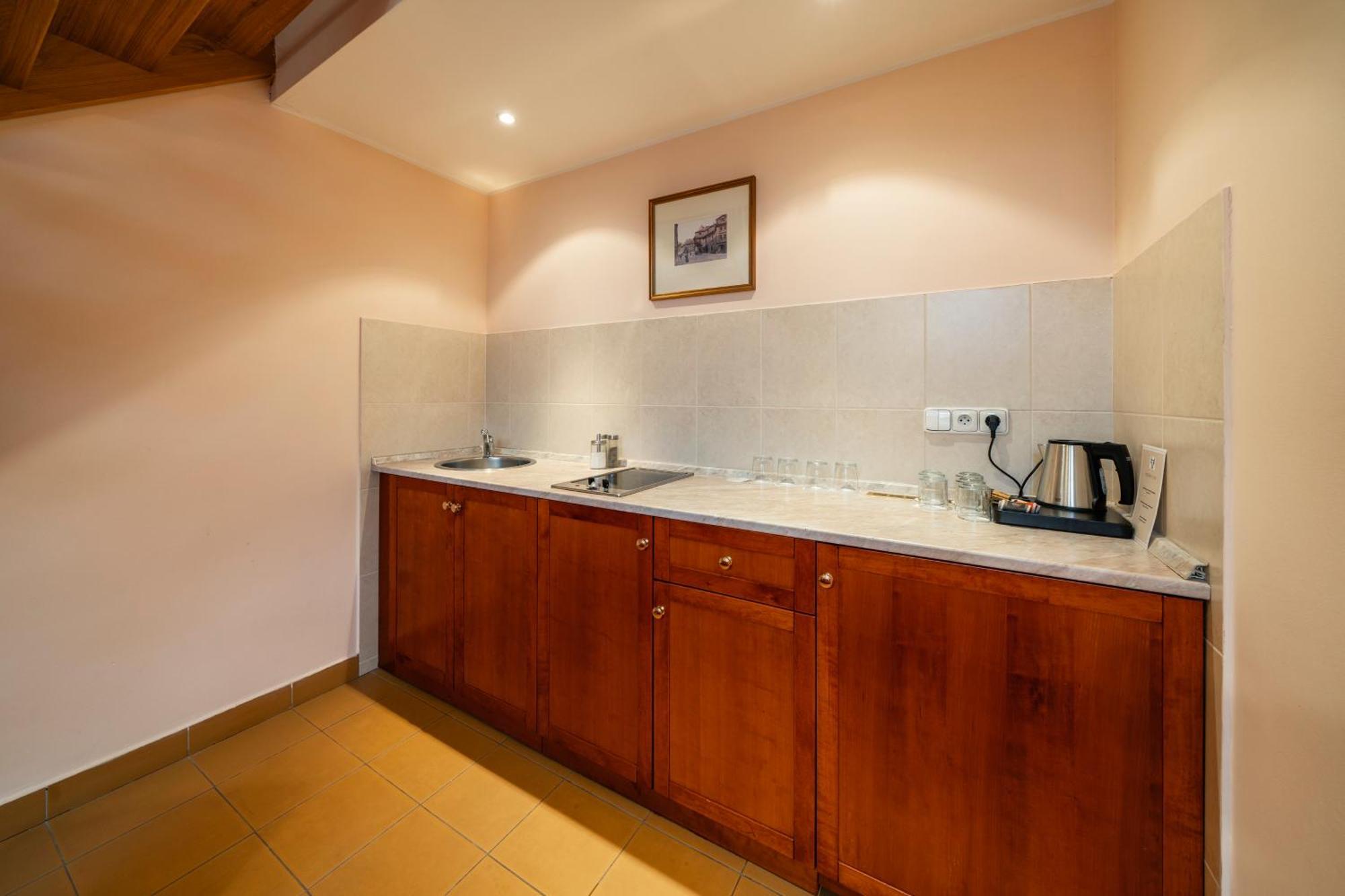 Raffaello Otel 4*