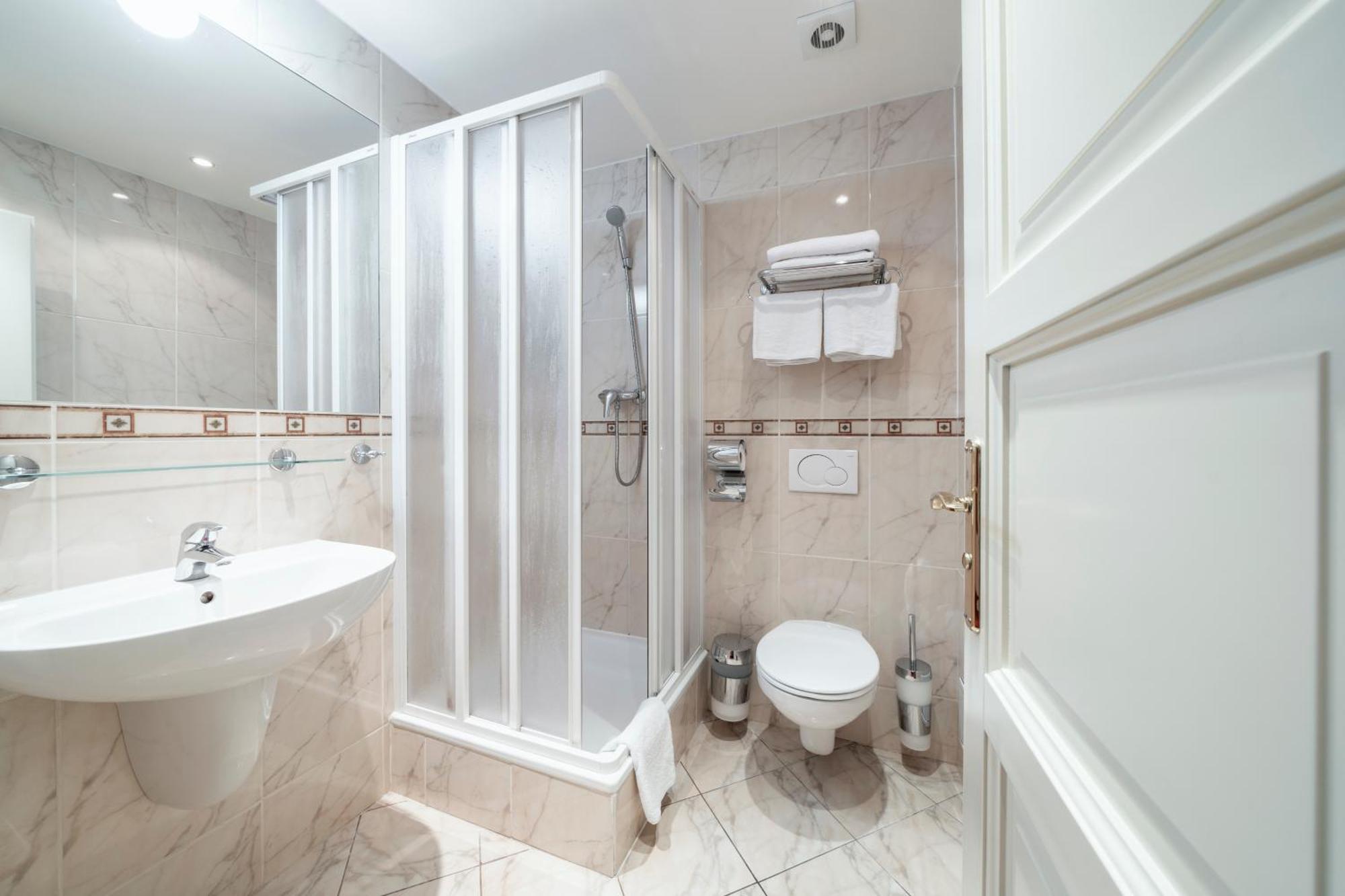 Otel Raffaello 4*