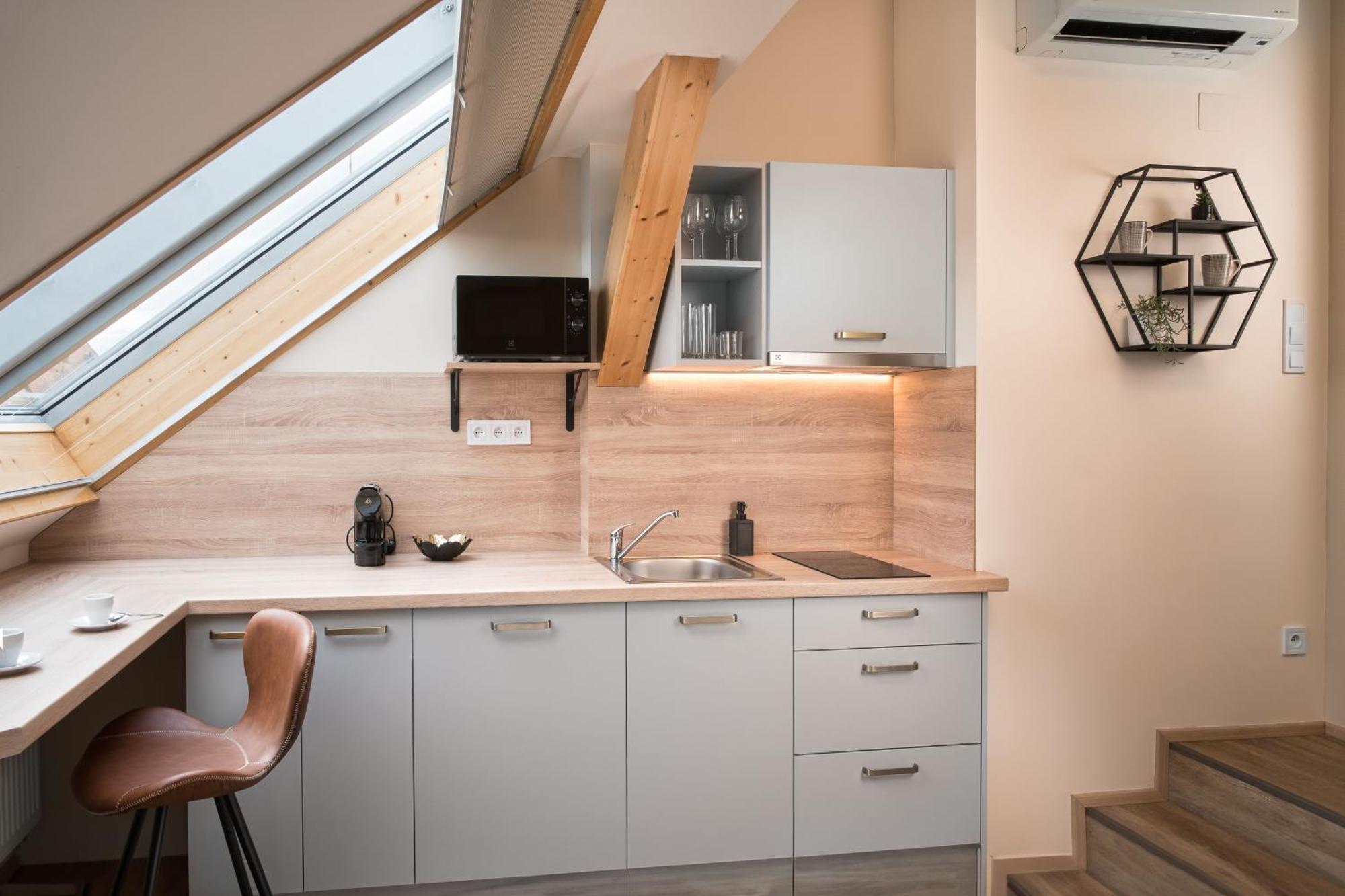 Theatre 9 By Adrez Apartment Prague