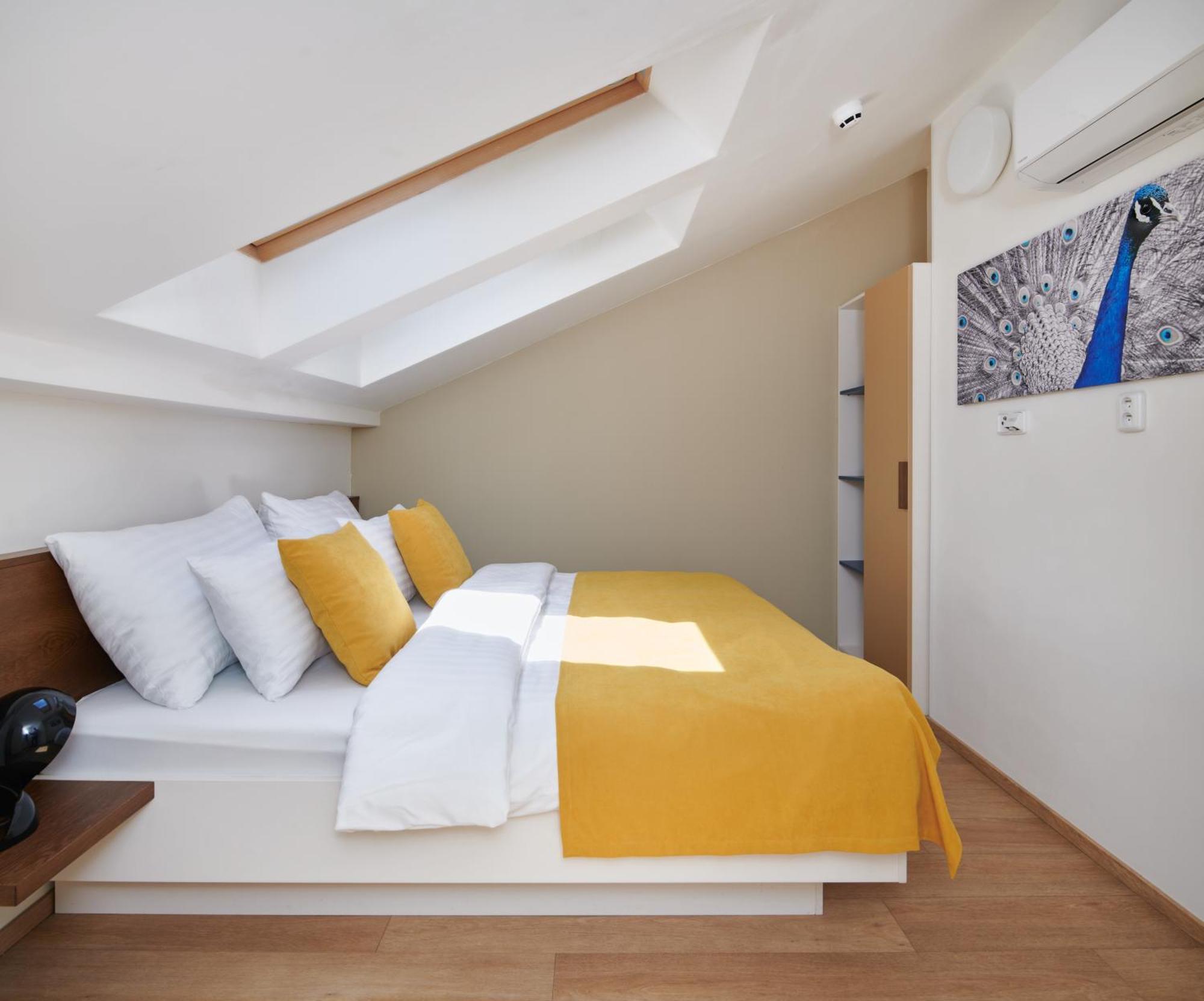 Nest By Adrez Apartment