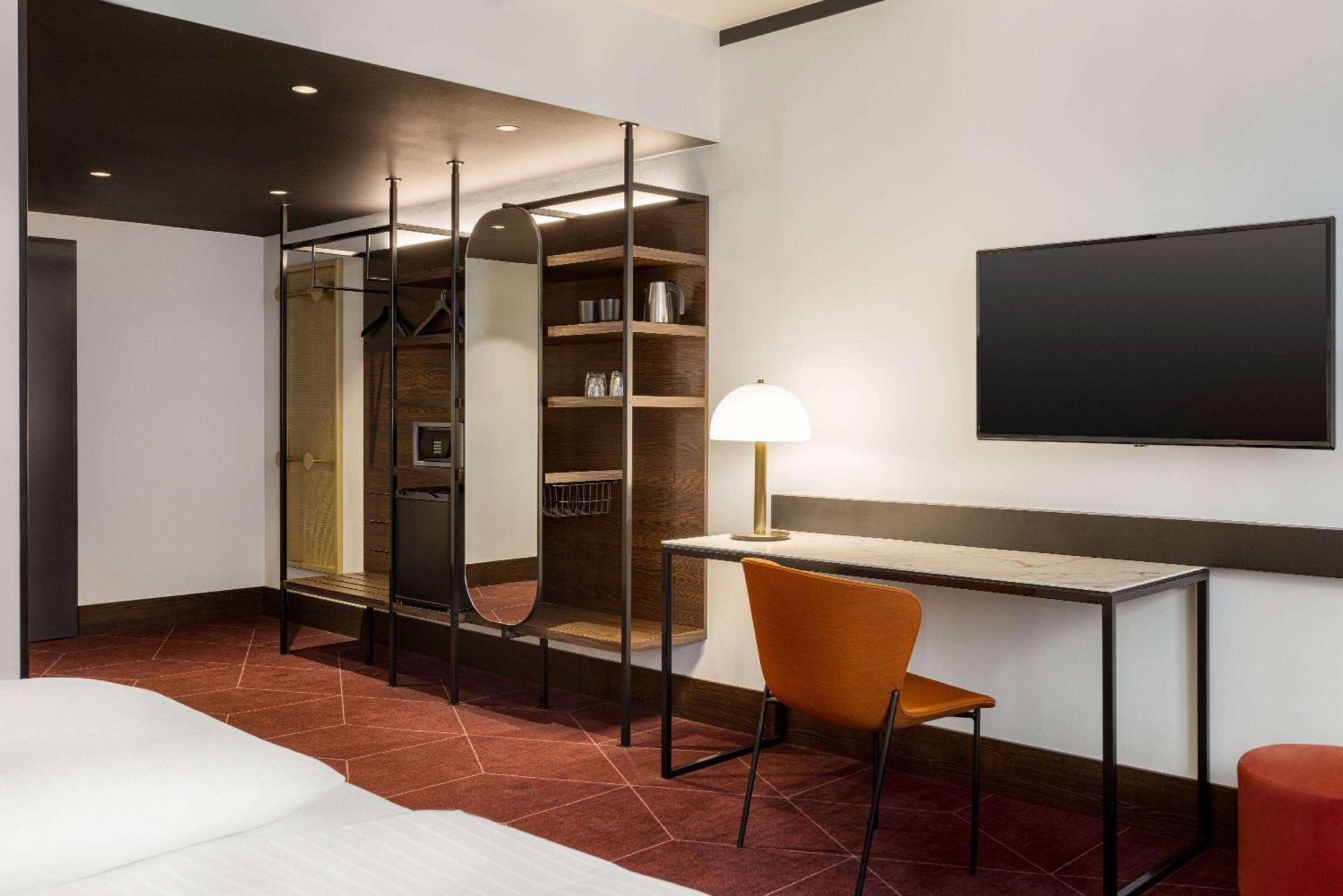 Vienna House By Wyndham Diplomat Hotel 4*