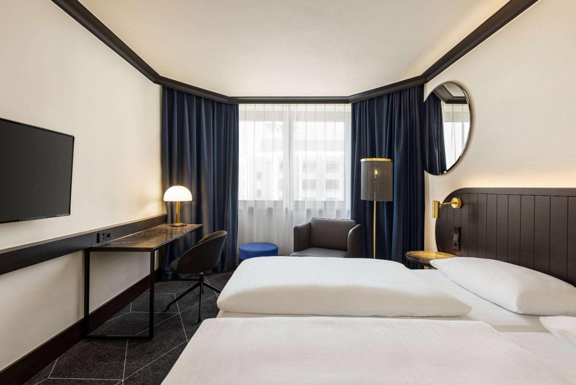 Vienna House By Wyndham Diplomat 4*