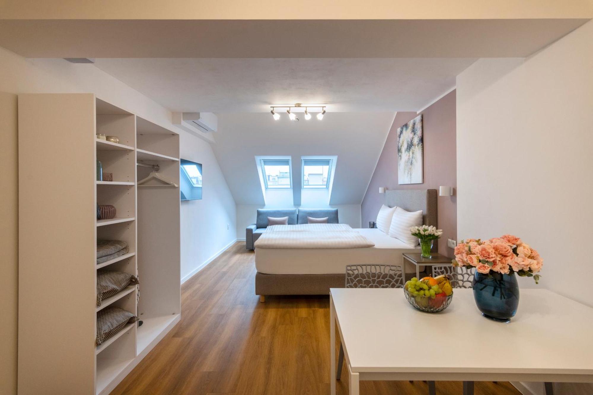 Hidden Art Boutique By Dwellfort Aparthotel Prague