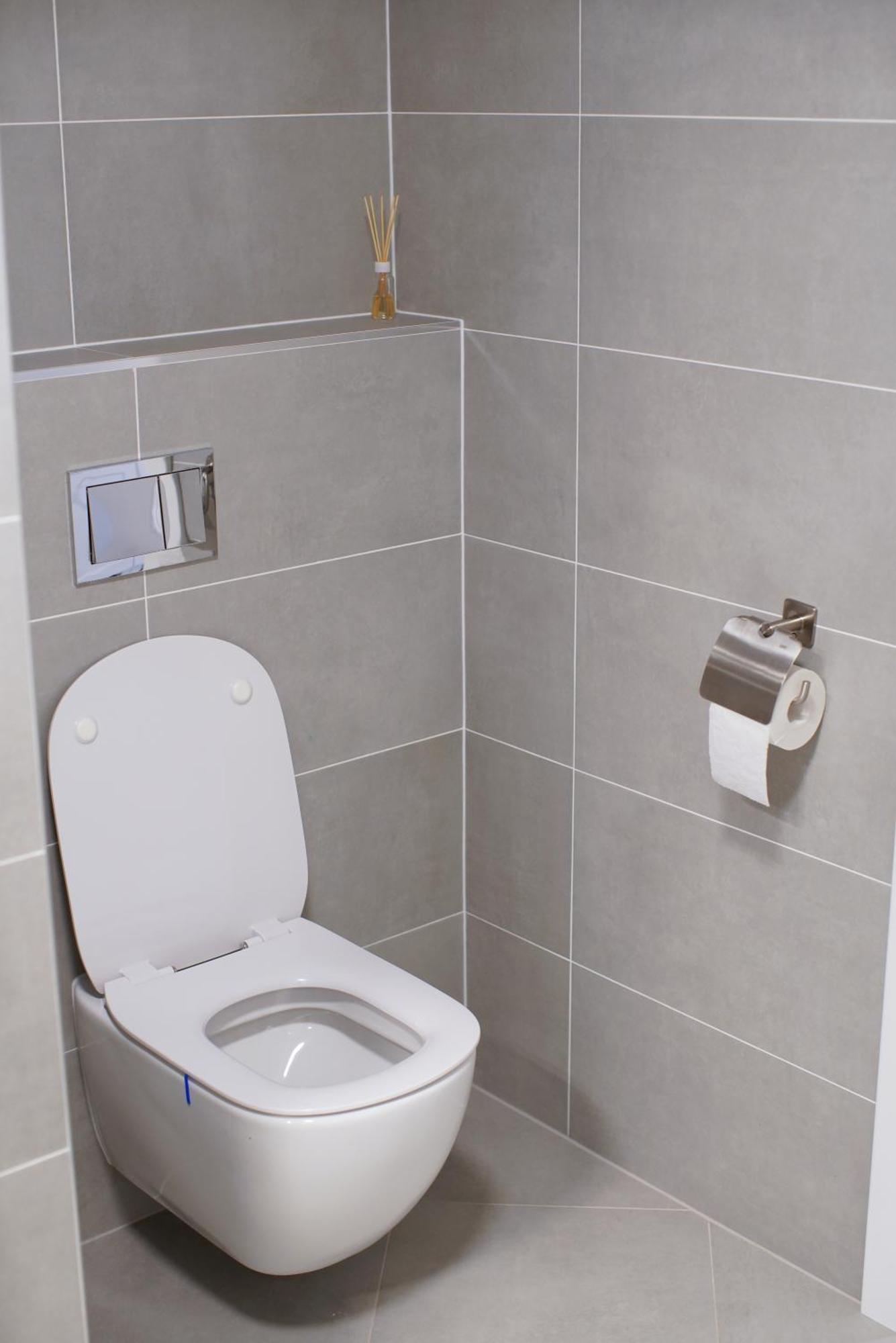 Apartamento Holesovice Delight: Modern Comfort With A Twist In 7