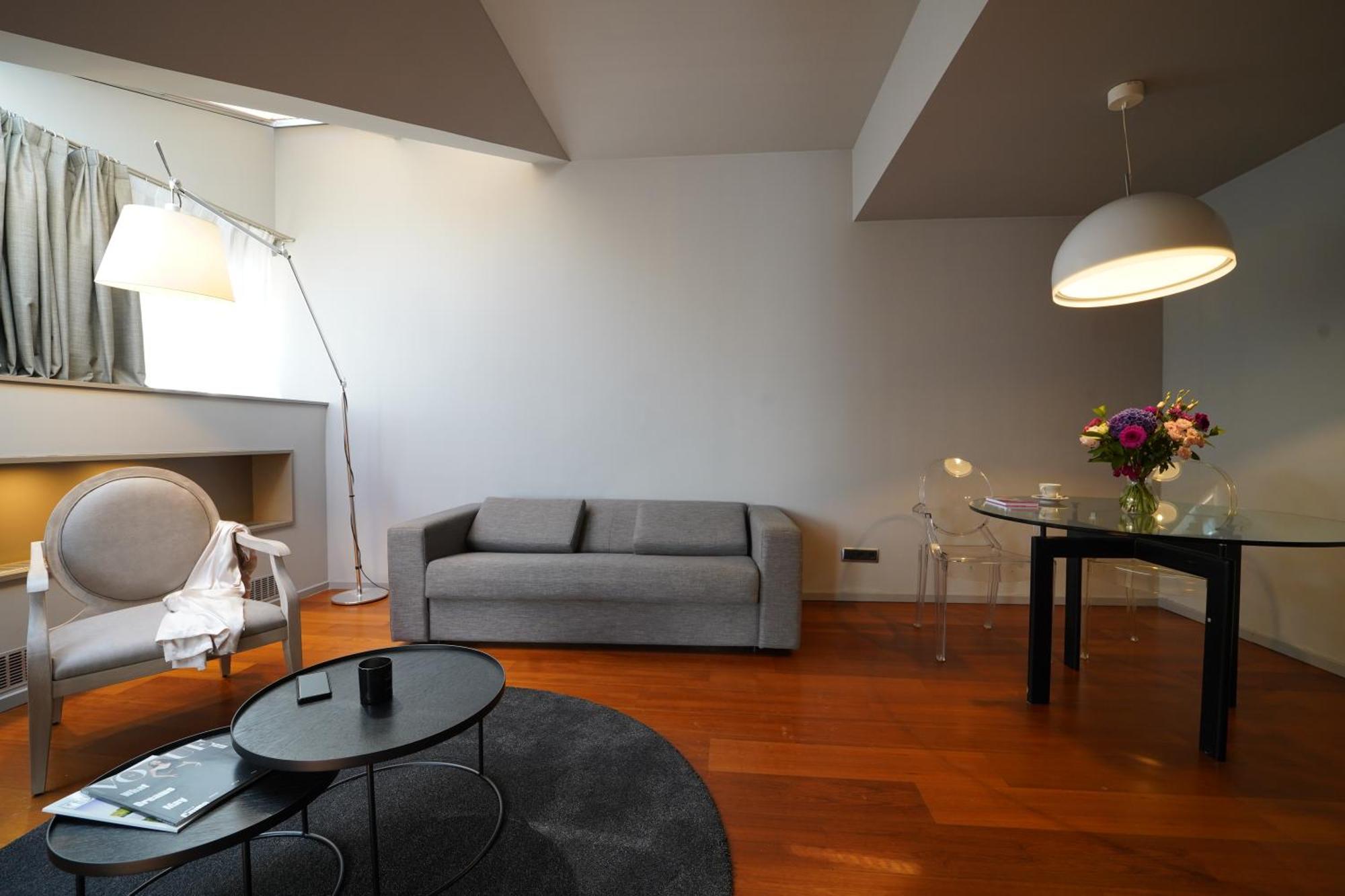 Hotel 987 Design 4*