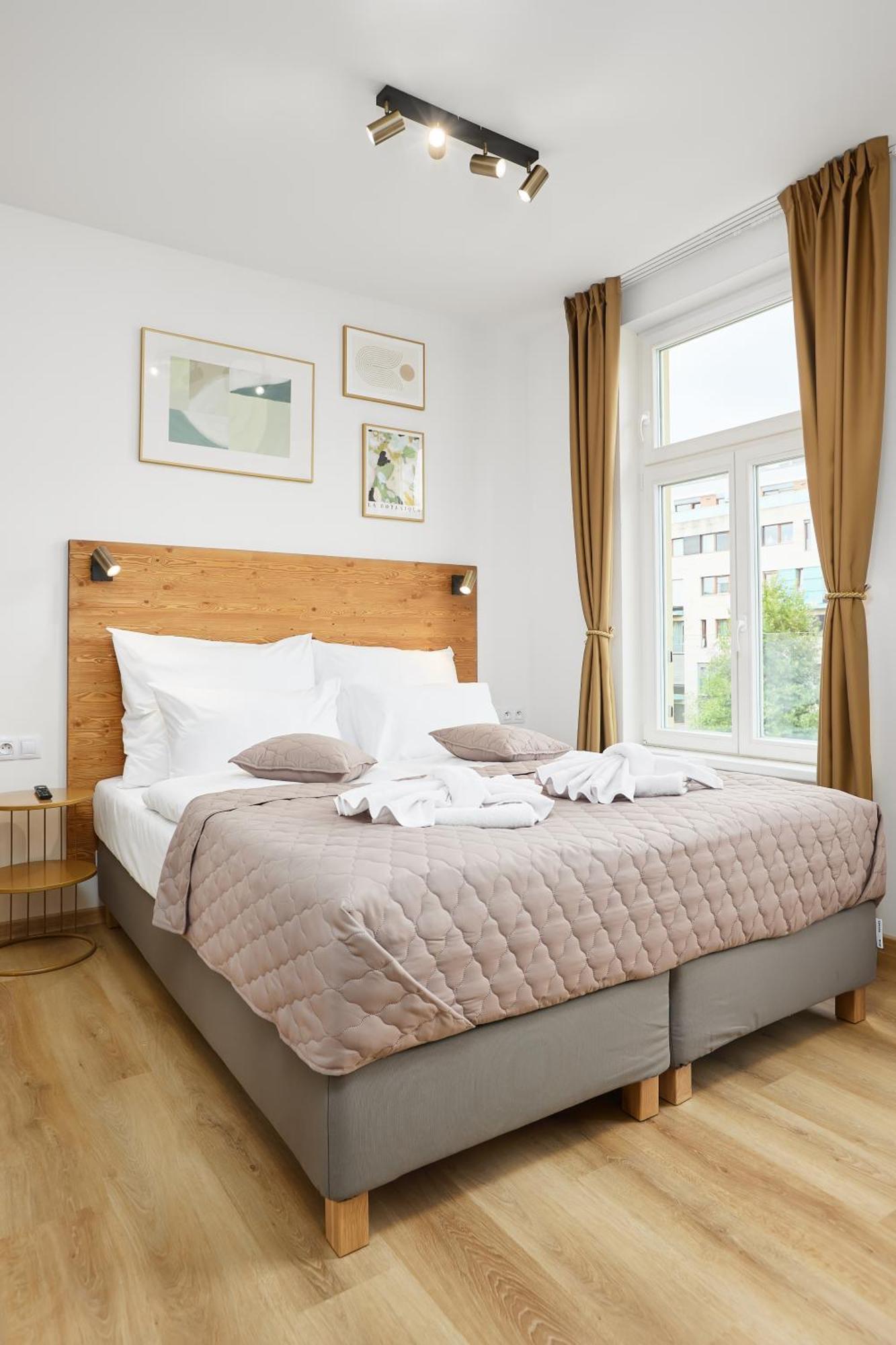44 Apart Otel 4*