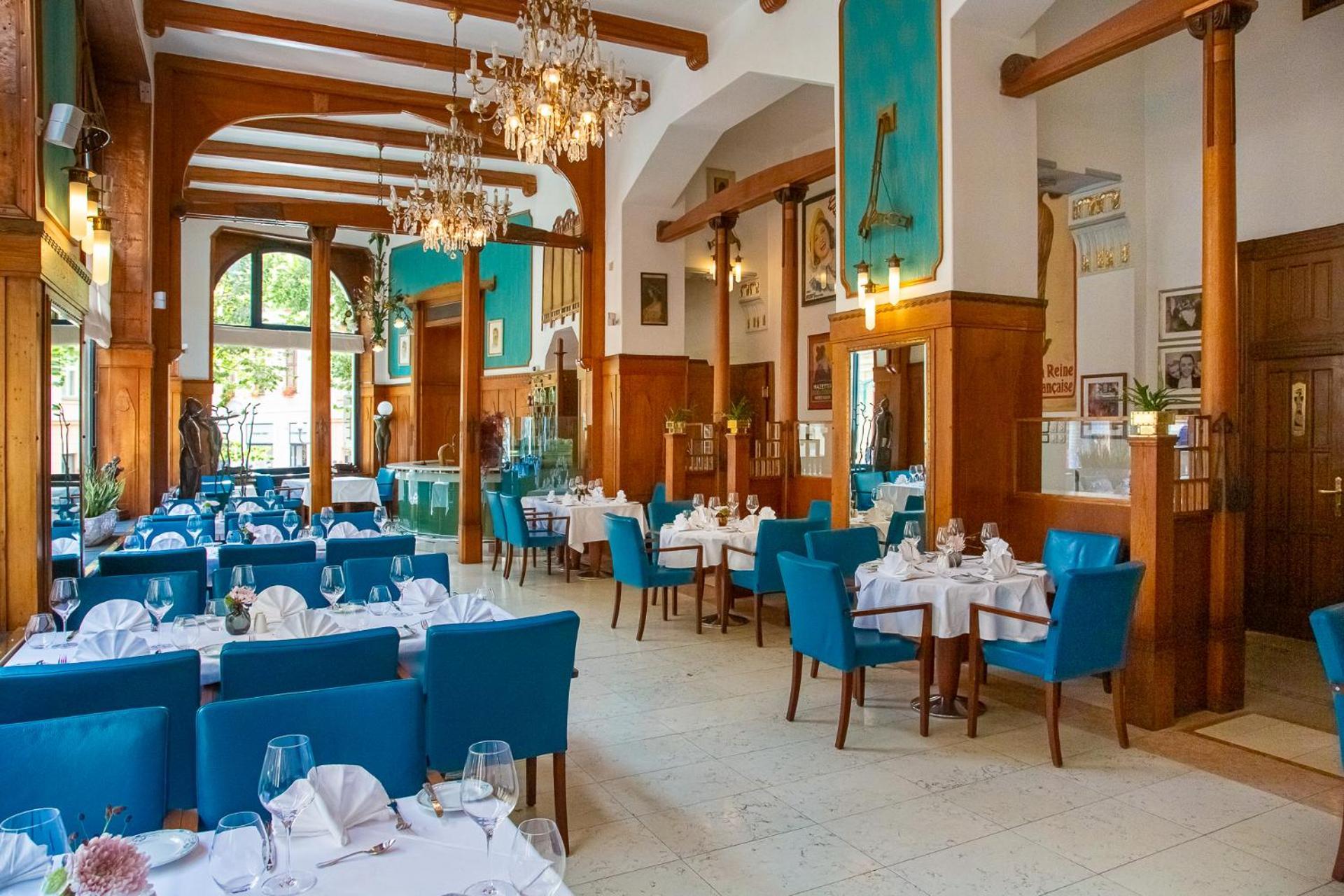 Otel Paris