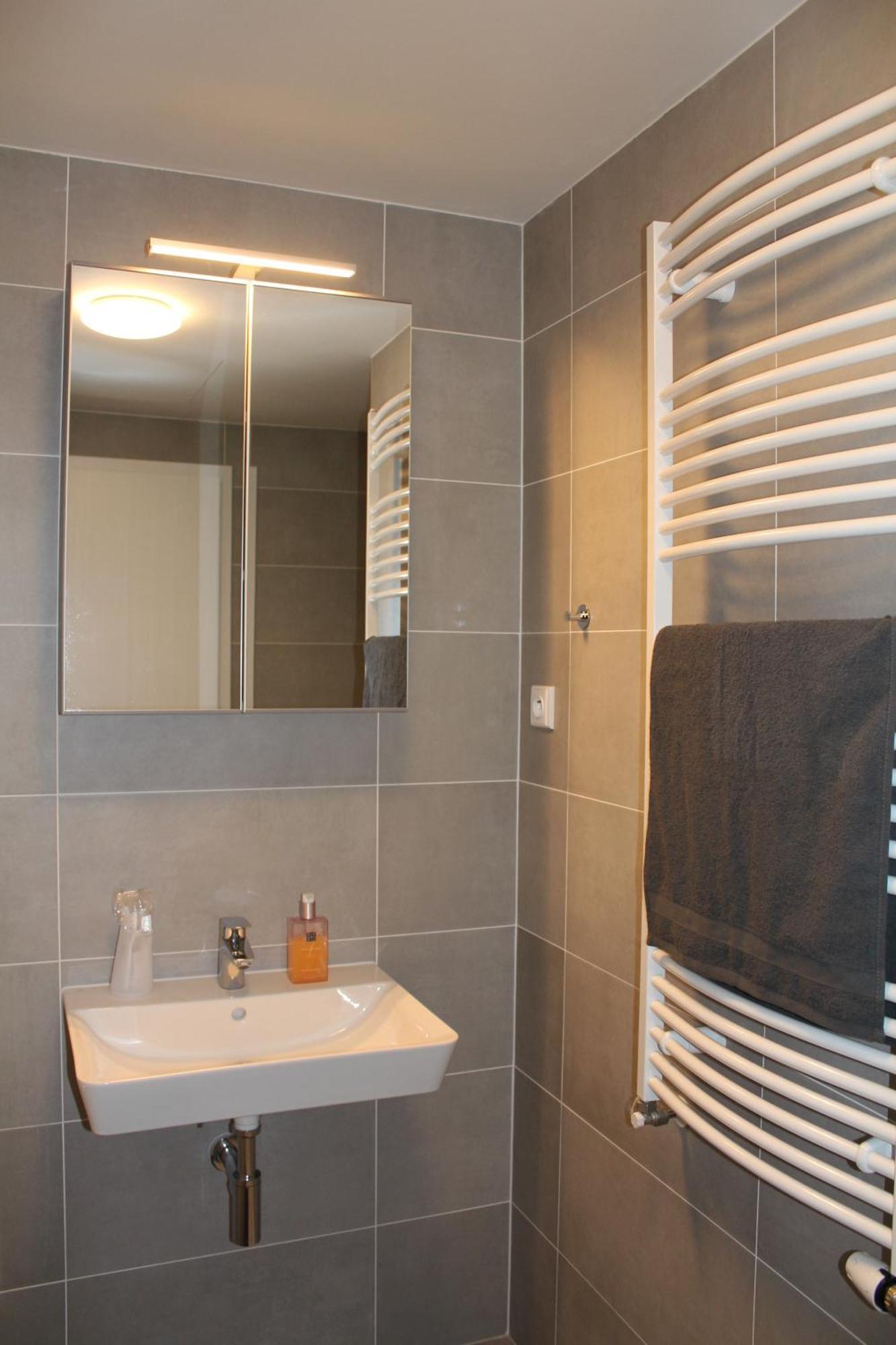 Holesovice Delight: Modern Comfort With A Twist In 7 Apartamento