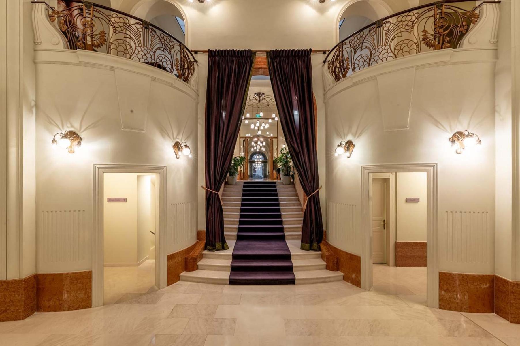 Hotel K+k 4*