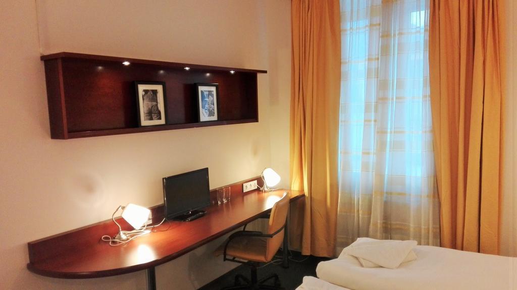 Elen's Arlington 3*