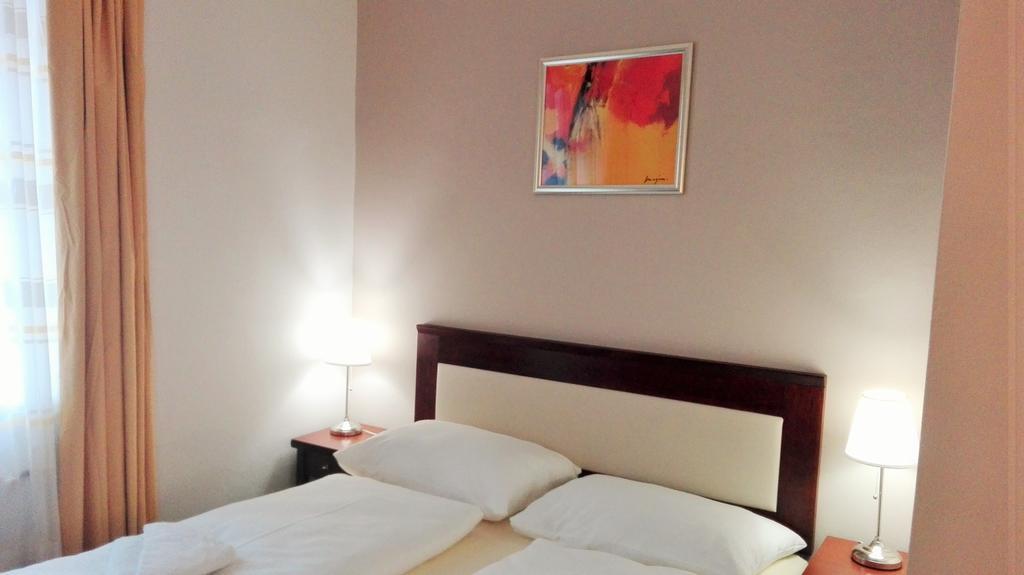 Elen's Arlington 3* Praga