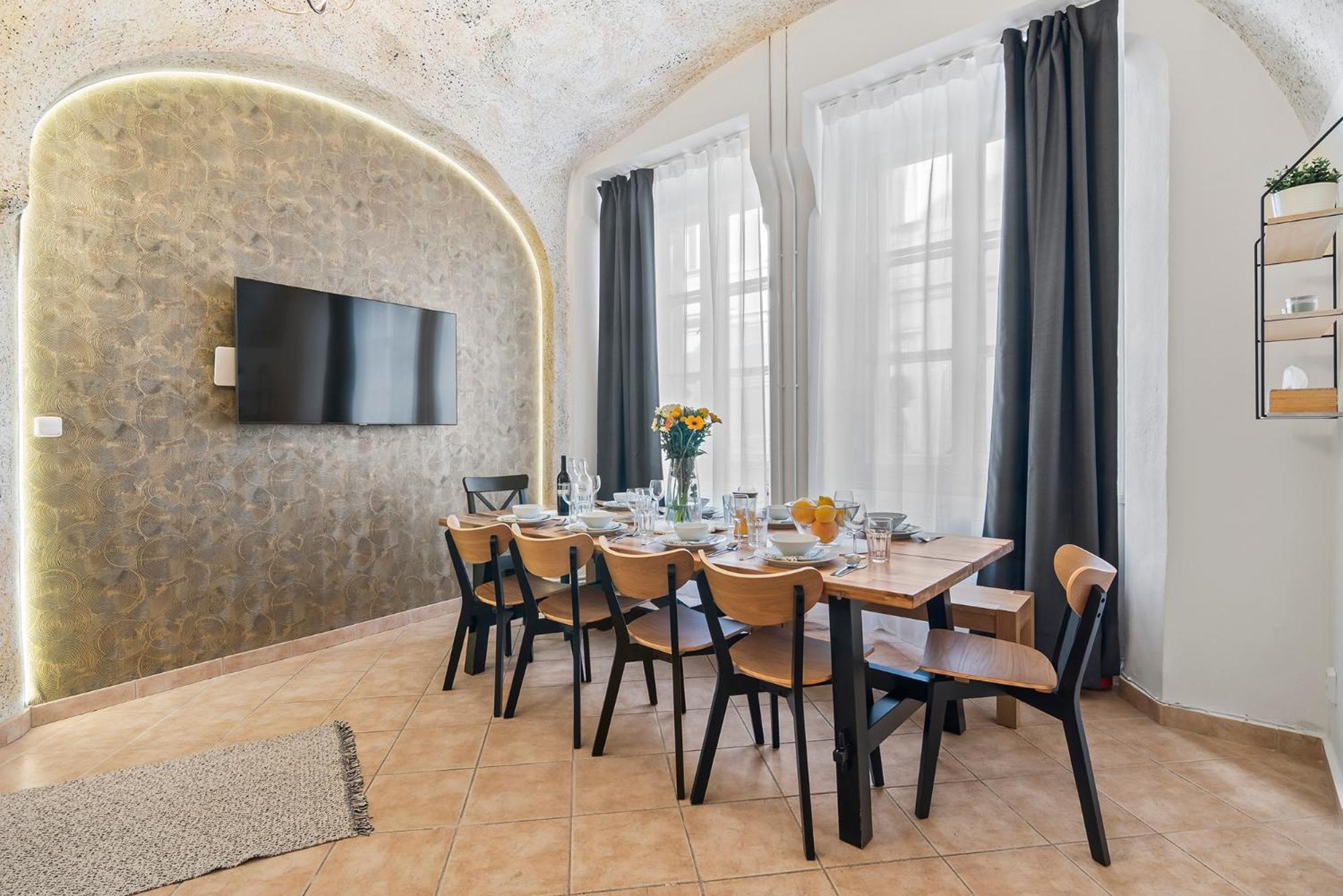 Charles Bridge Historical Apts By Michal&friends Apartment Prag