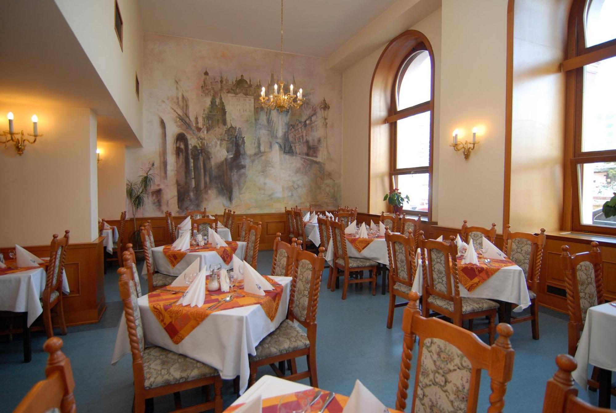 Hotel Opera