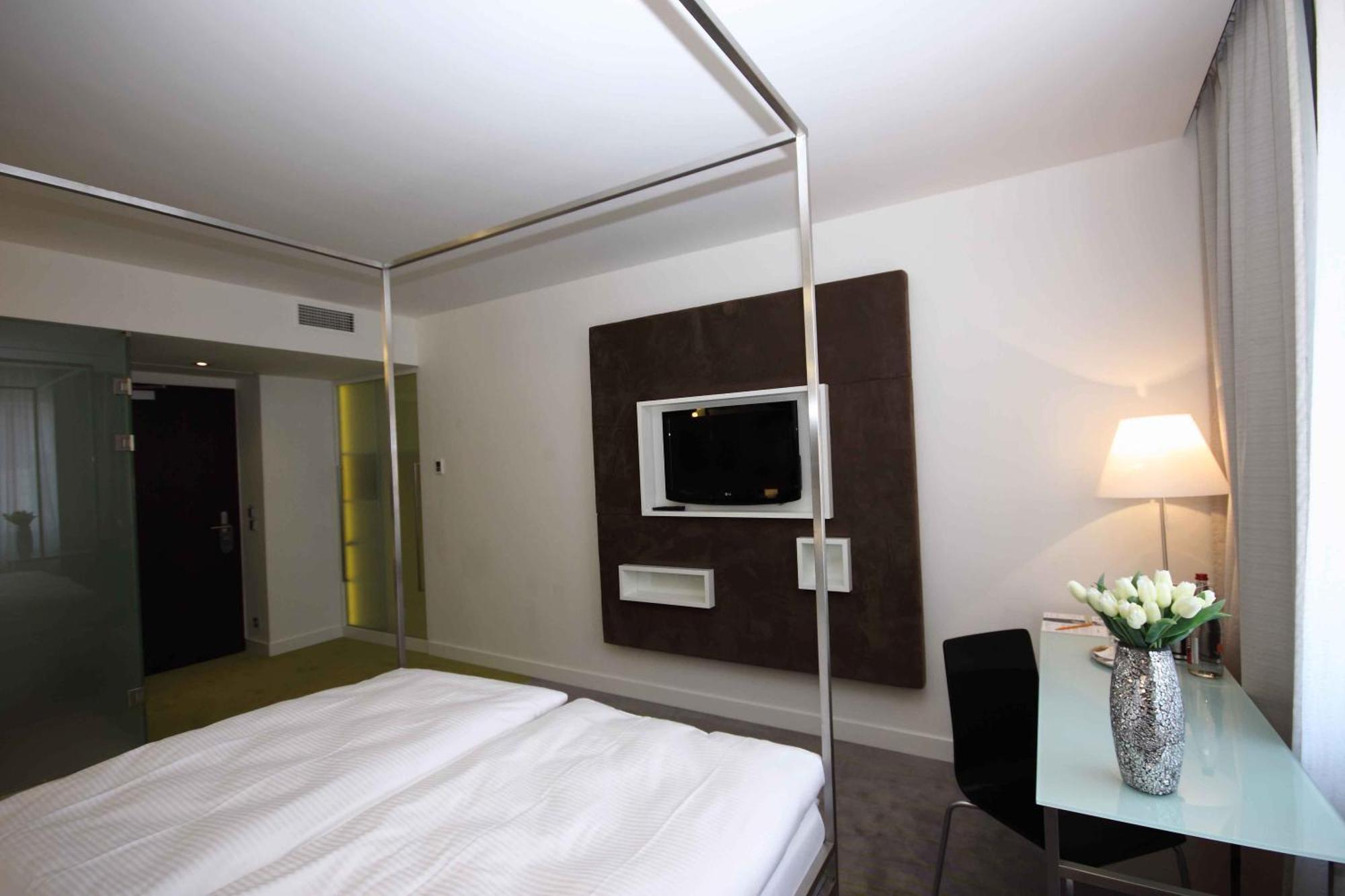 Hotel Pure White Prague