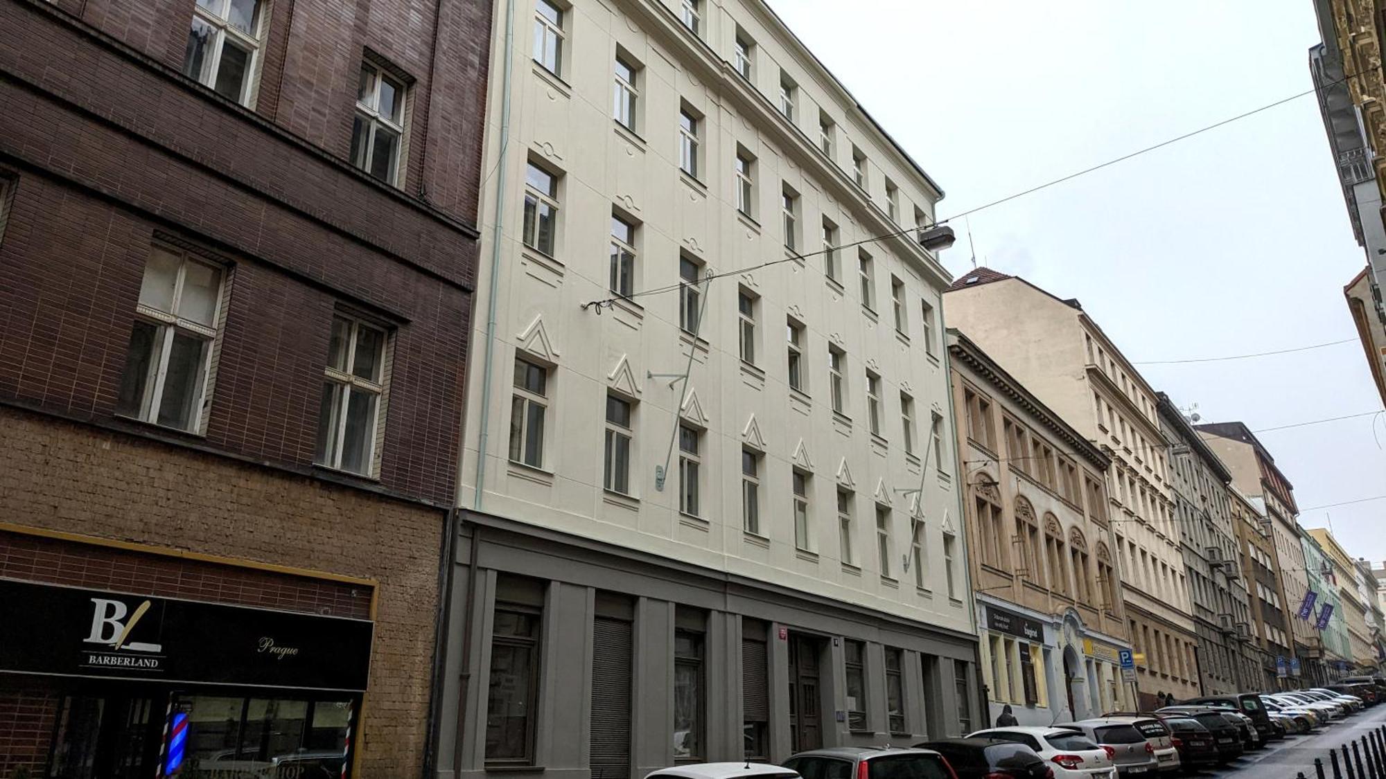 Black & White Apartment Prague By Wenceslas Square And Muzeum Prague