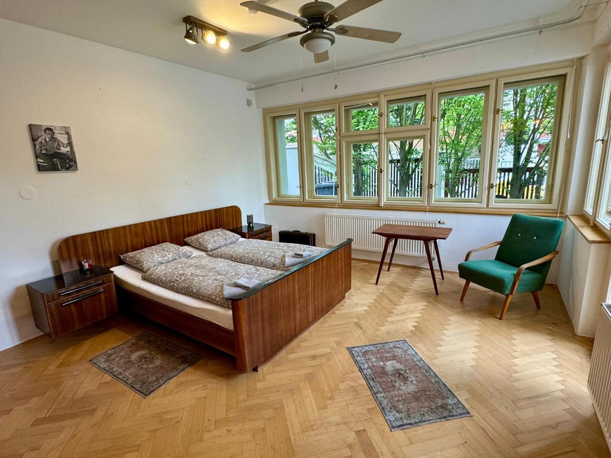 Villa Retro Villa Prague 700Sqm Indoor-Pool, Sauna, Bbq, Table Soccer