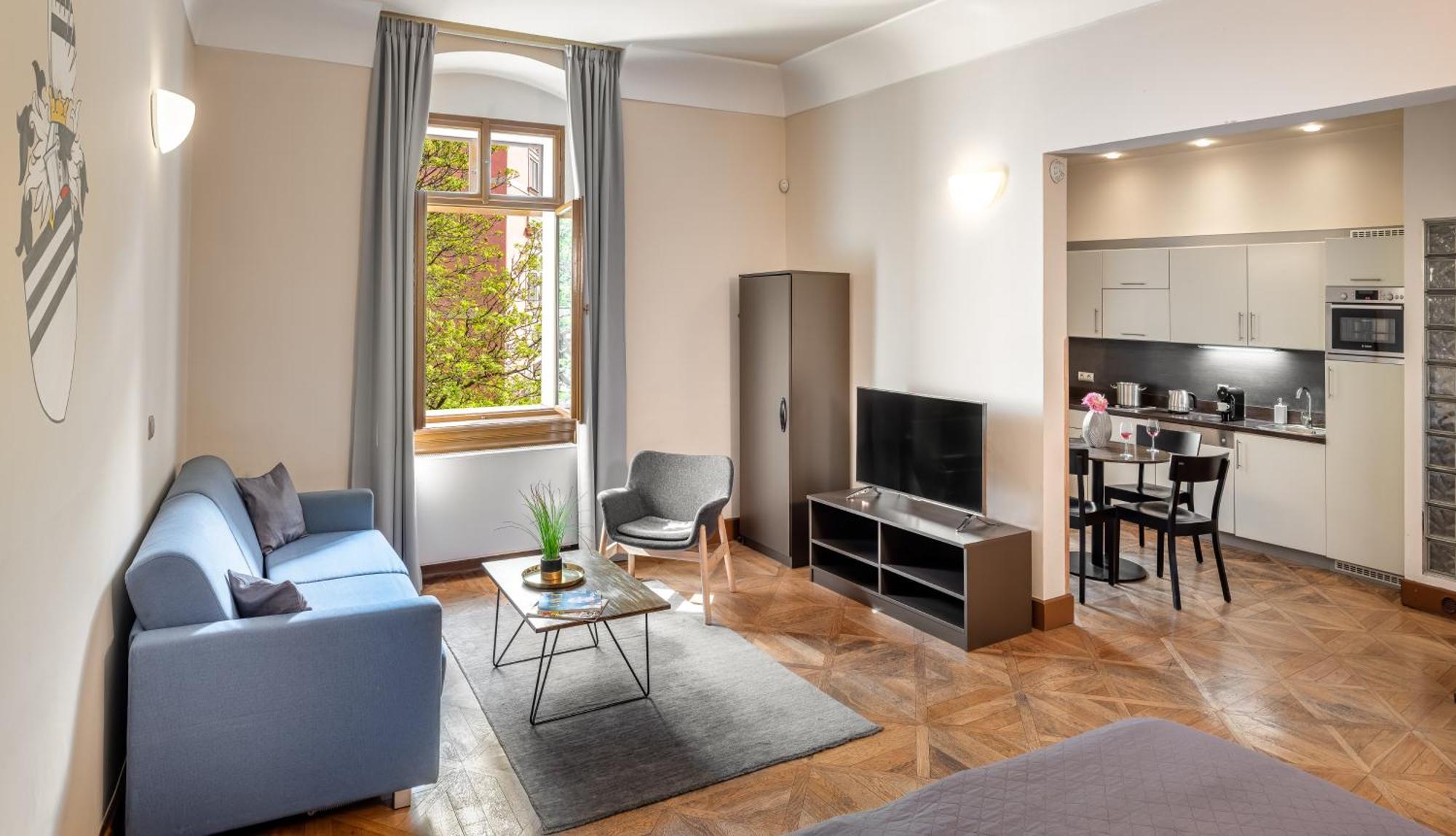 Apartment 3 Epoques By Adrez Prague