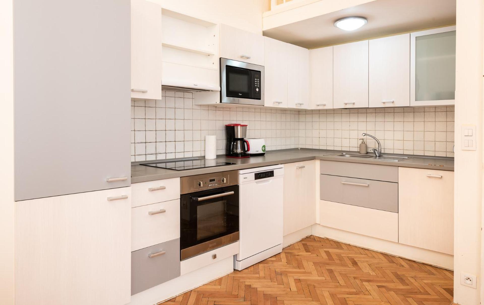 Hybernska Apartment