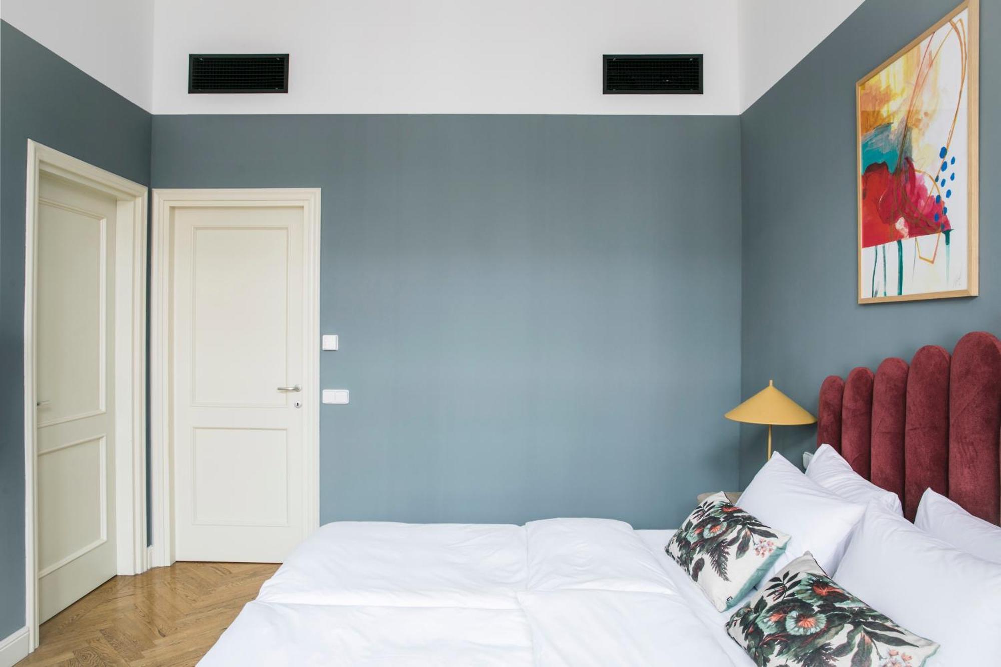 Numa Flow Aparthotel 4*