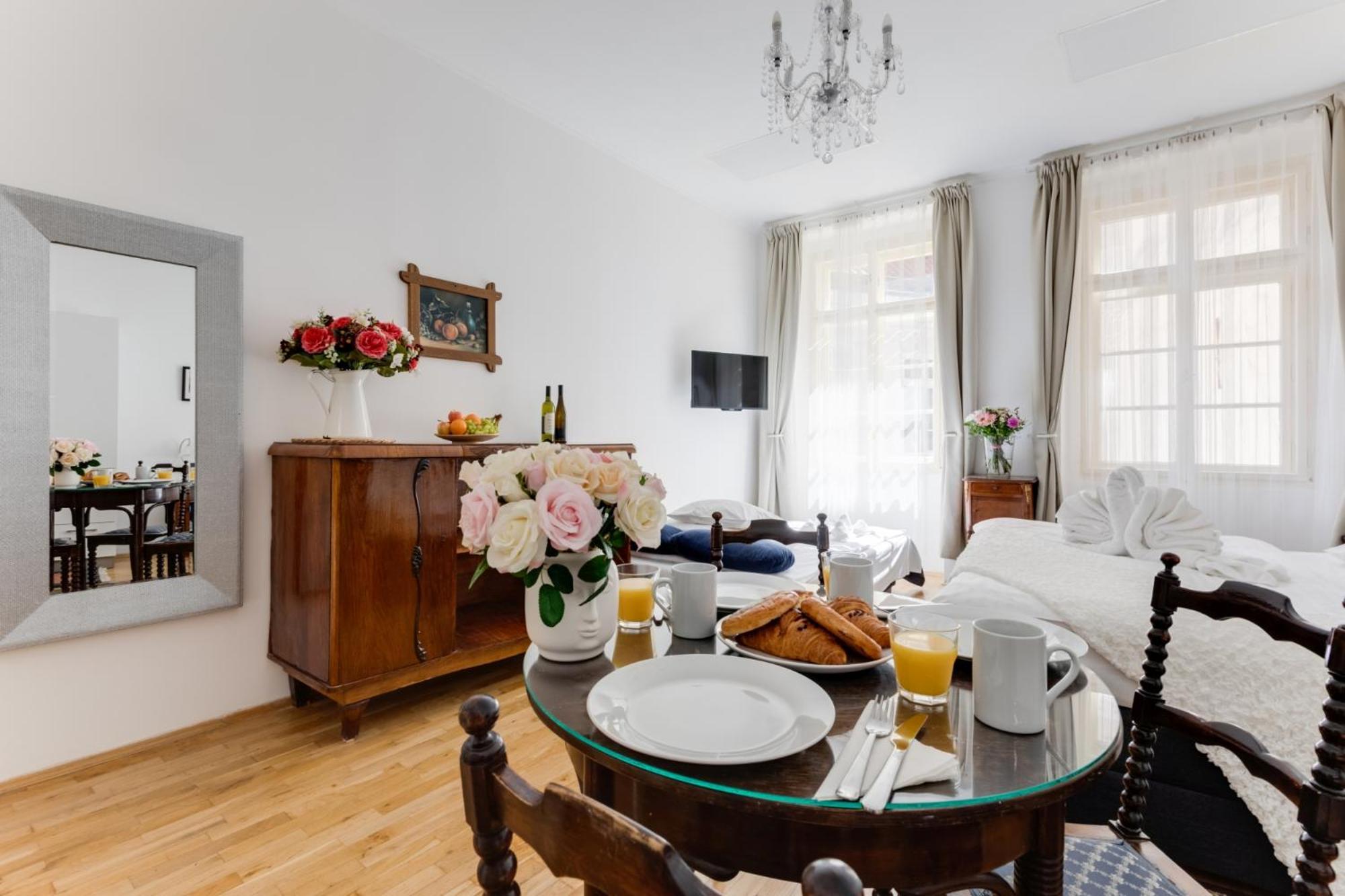 Siesta Apartment *