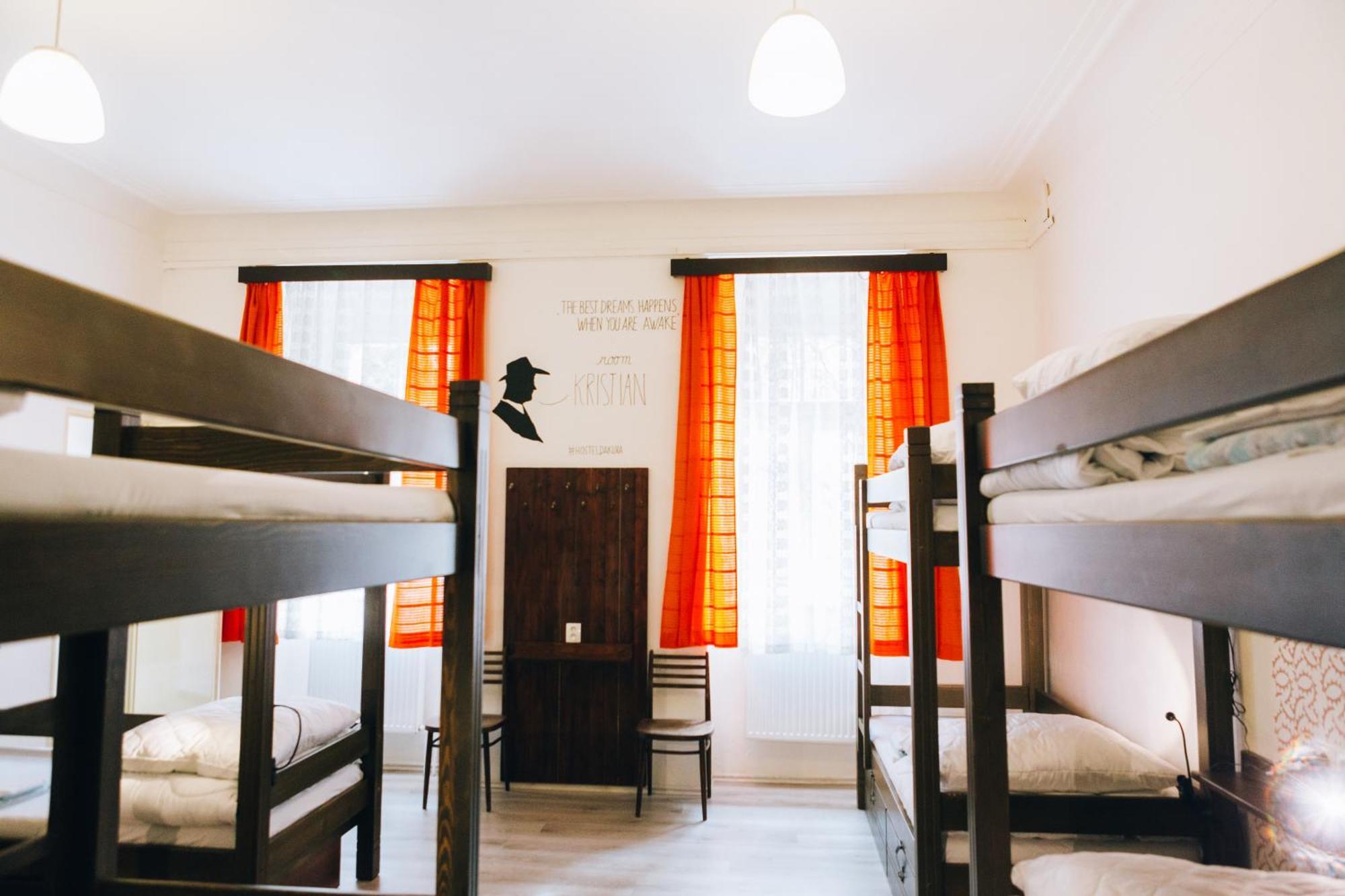 Hostel Dakura *