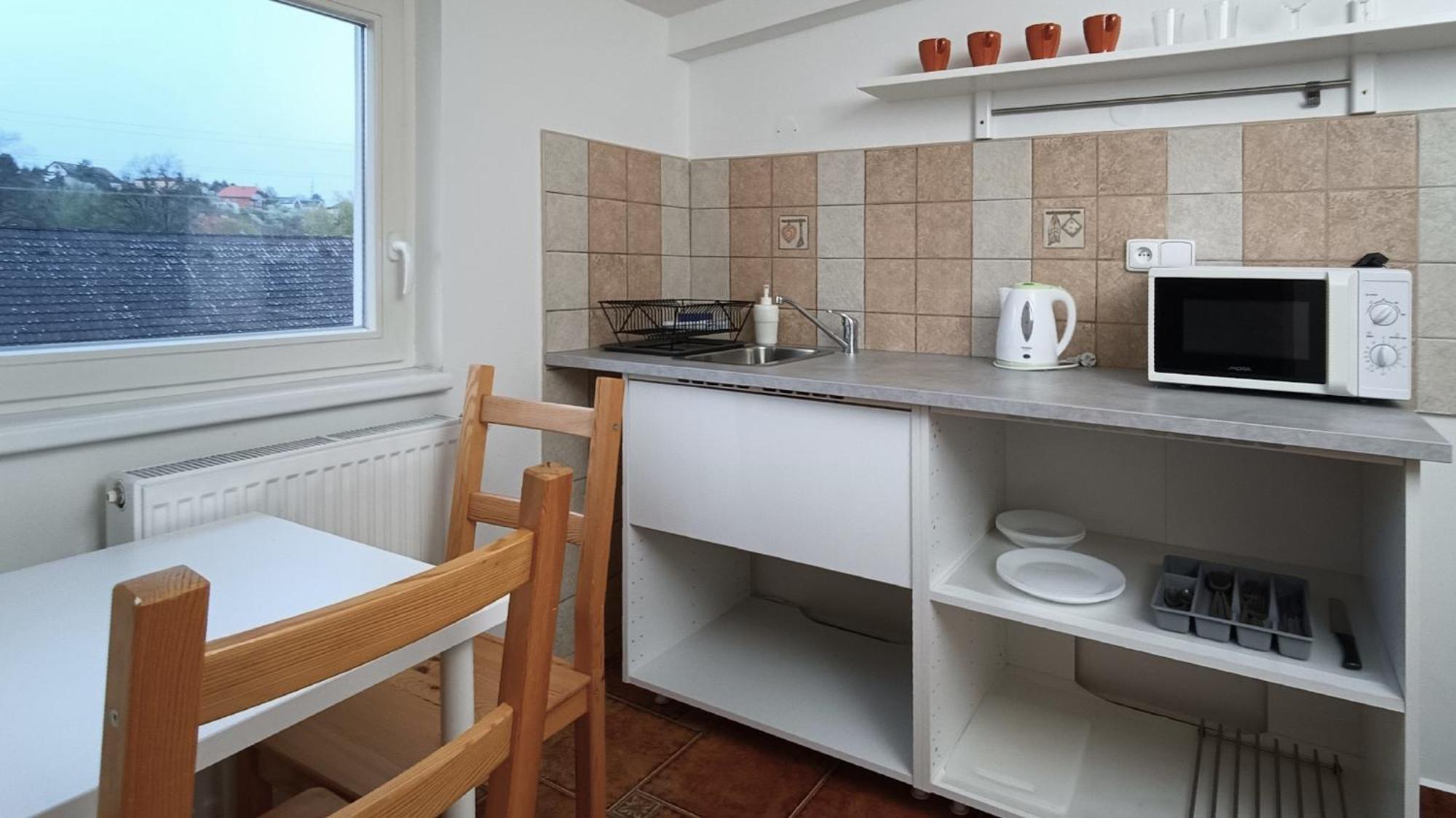 Airport Homestay Prague