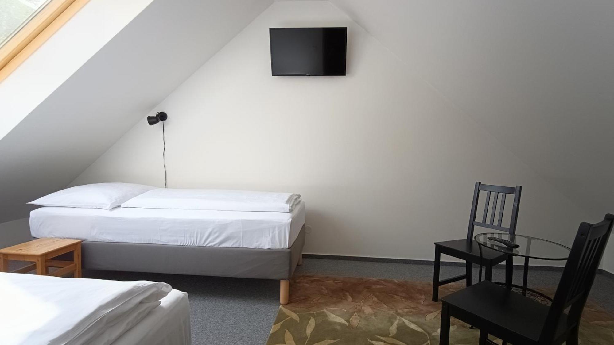 Airport Homestay Prague