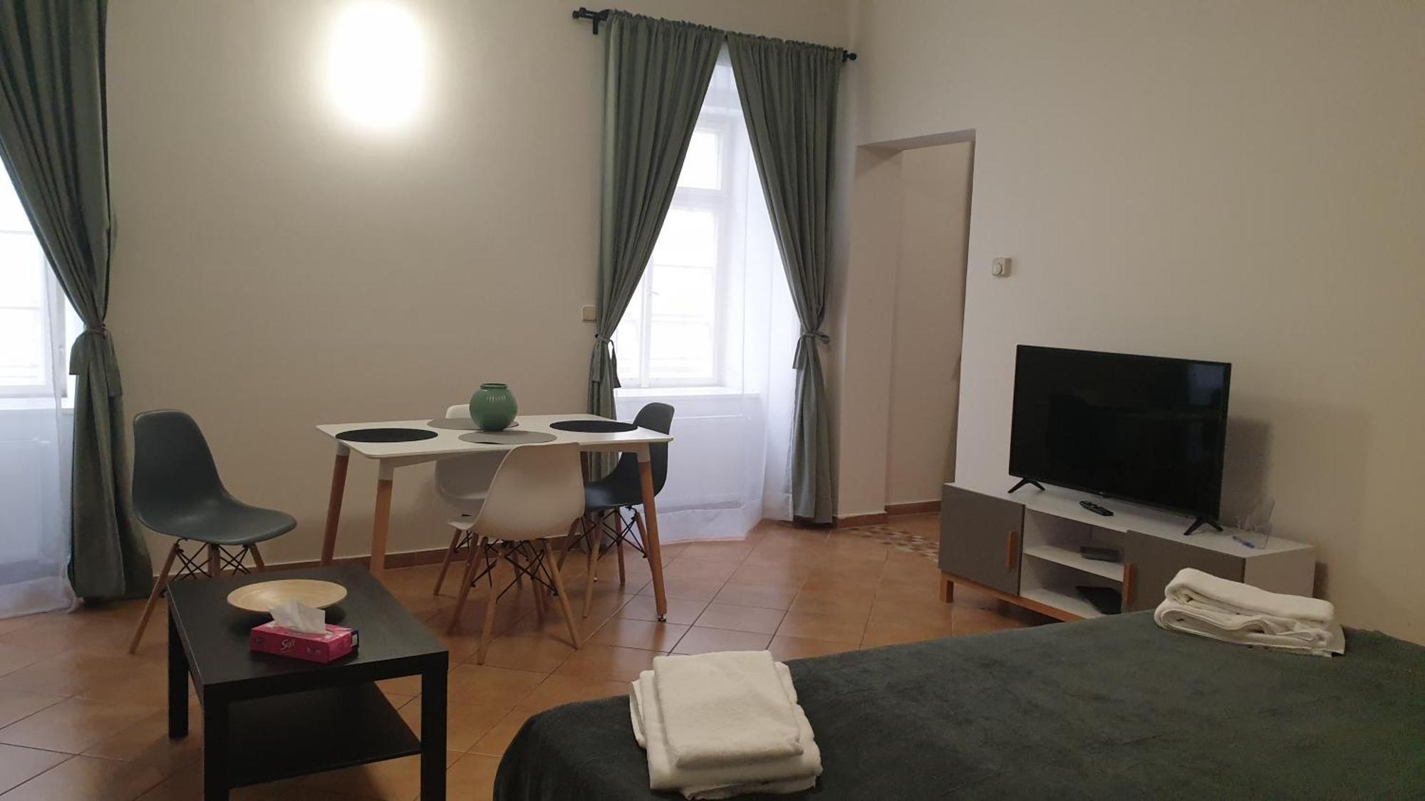 White Swan Boutique Apartment *