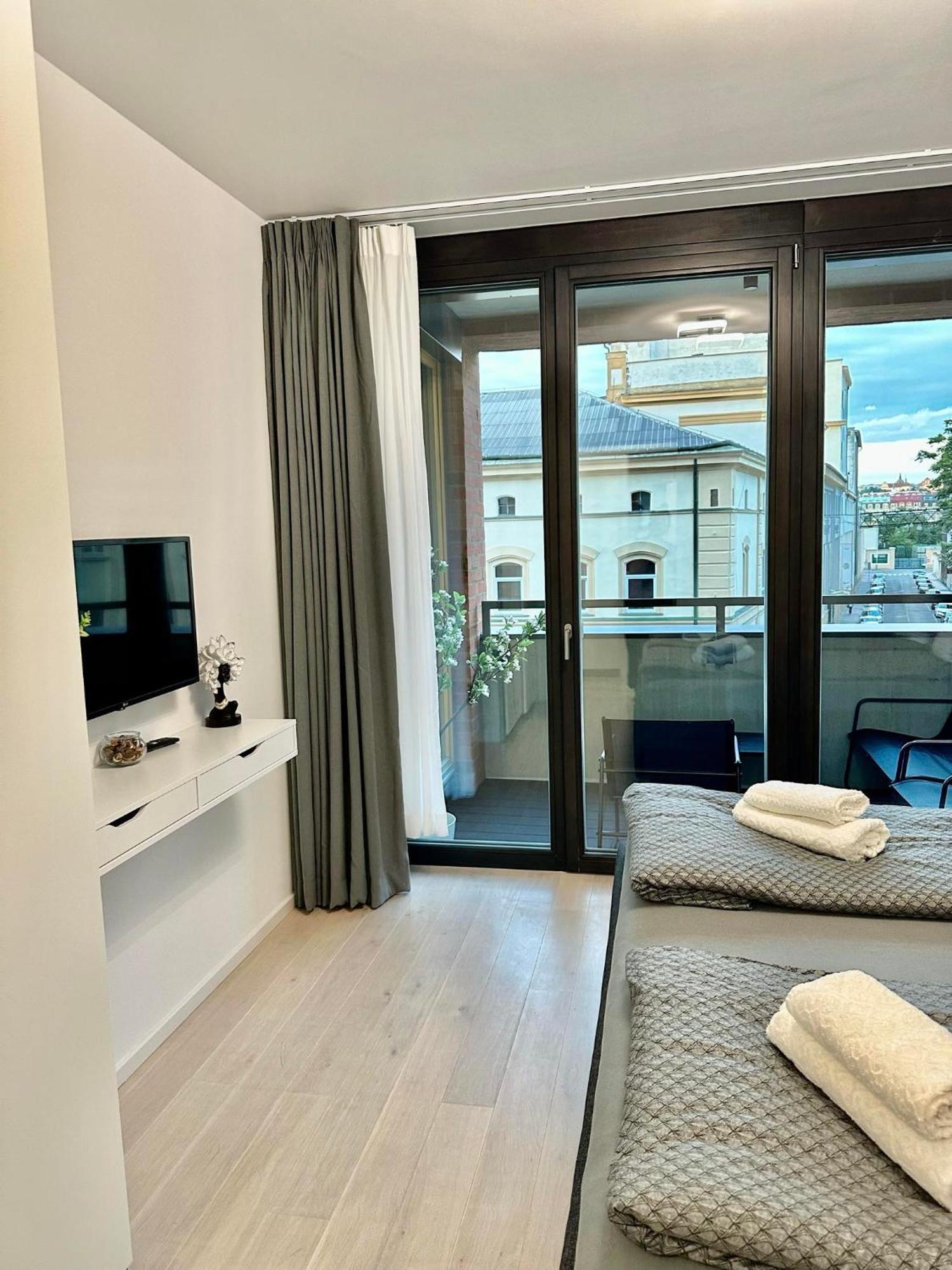 The Peony In Smichov, 5 Apartamento
