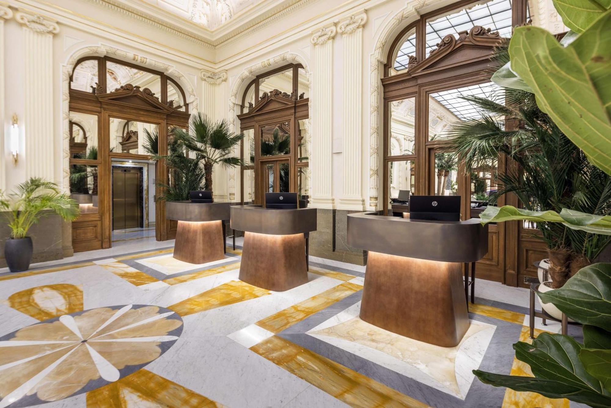 Nh Collection Carlo Iv Otel Prag