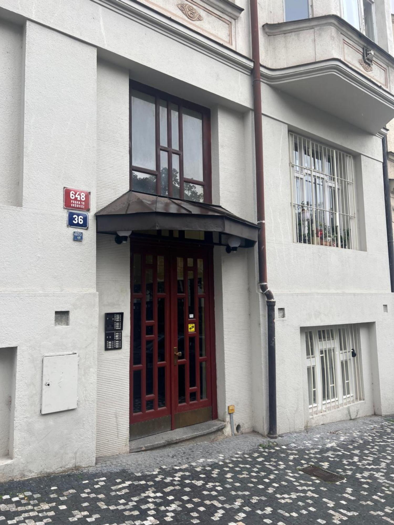 Apartment Modern In The Heart Of Vrsovice *
