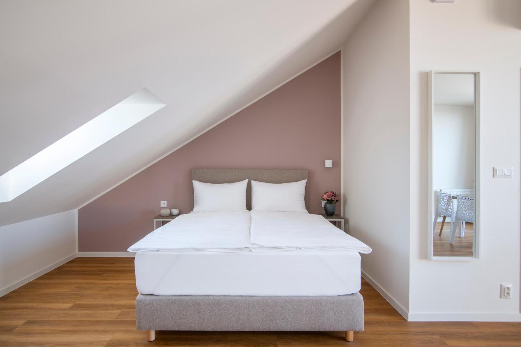 Hidden Art Boutique By Dwellfort 4* Prague