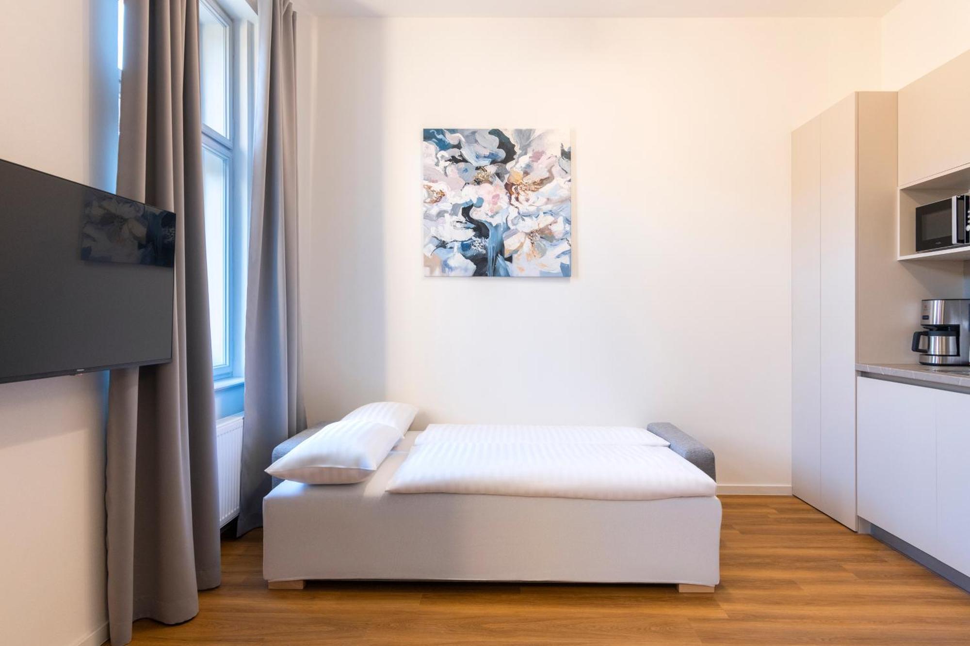 Hidden Art Boutique By Dwellfort 4* Prague
