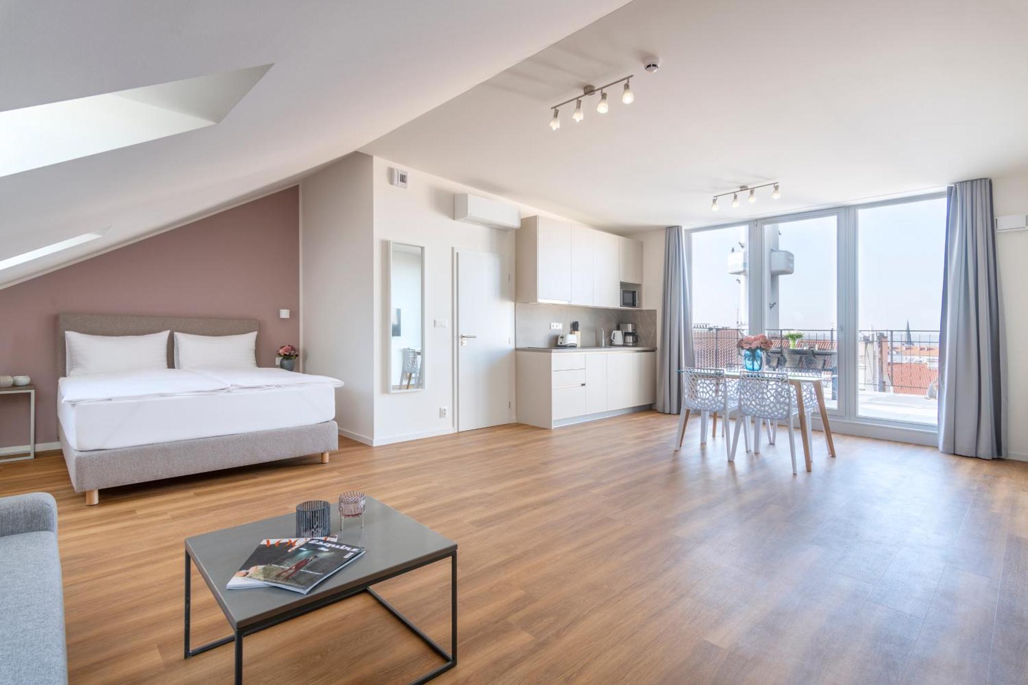 Hidden Art Boutique By Dwellfort 4* Prague