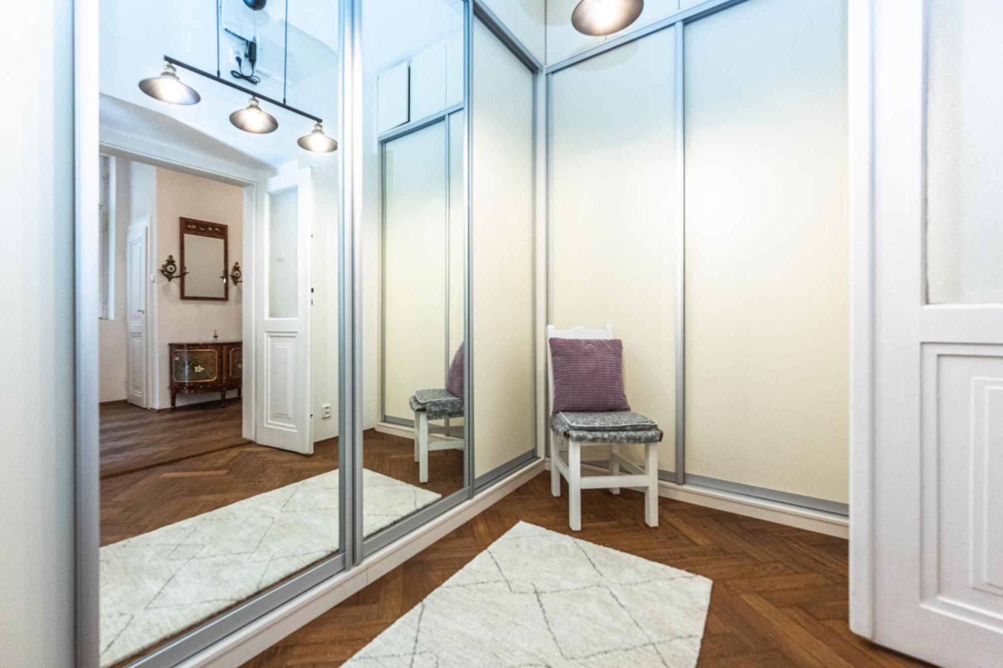 Wishlist Residences - Old Town Square Prague