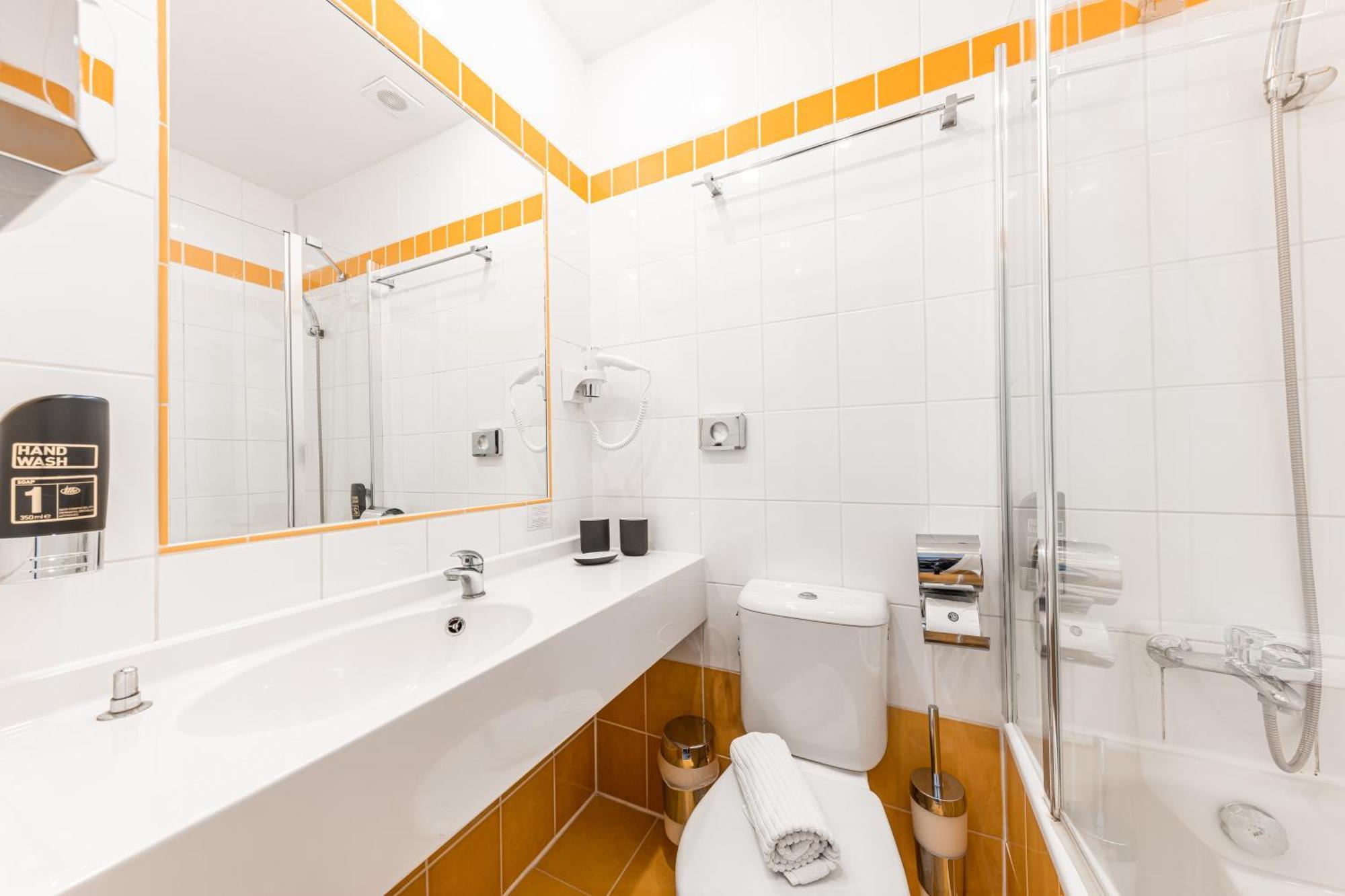 Hotel A1 Royal Plaza 3*