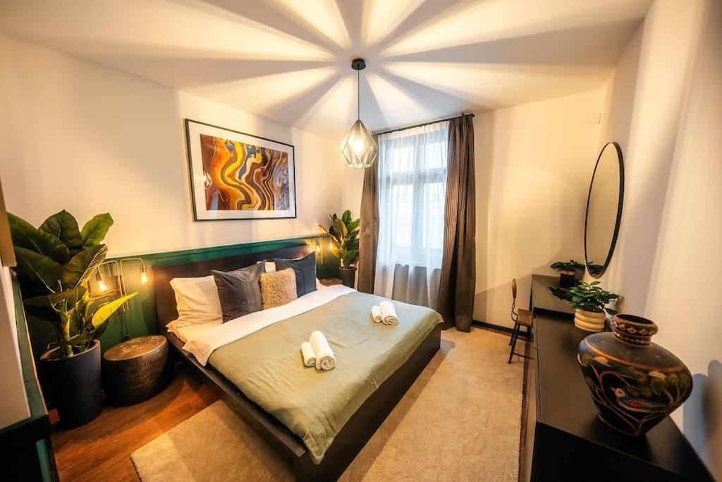 Apartment Tower Old Town Lux 4br & 3bath Terrace Prague