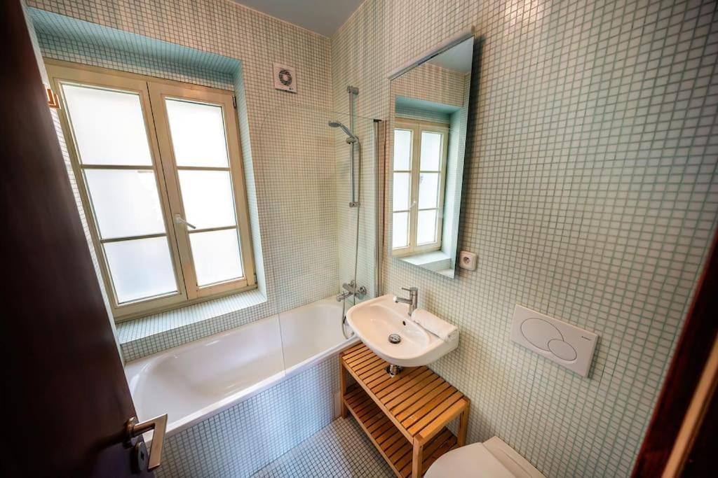 4br & 2,5bath Harry Potter Old Town And Great Patio Apartment *