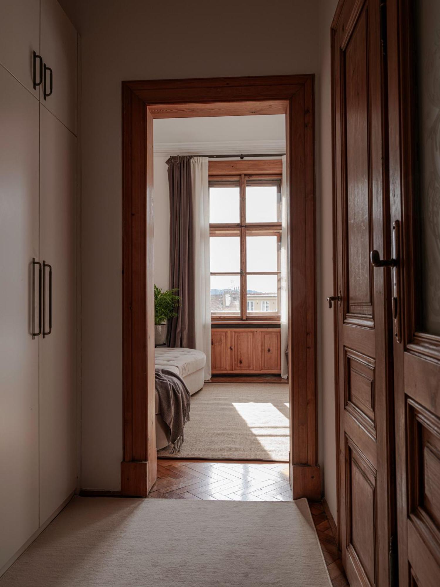 Luxury Palais Des Arts Apartment