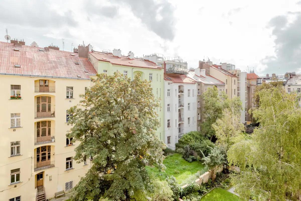 Apartment Days - Designer - 1bdr - Workspace - Imac - Netflix Prague