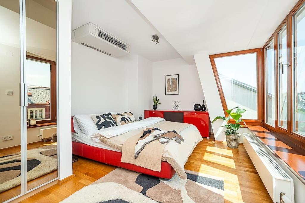 Shiny Rooftop With Free Garage * Prague