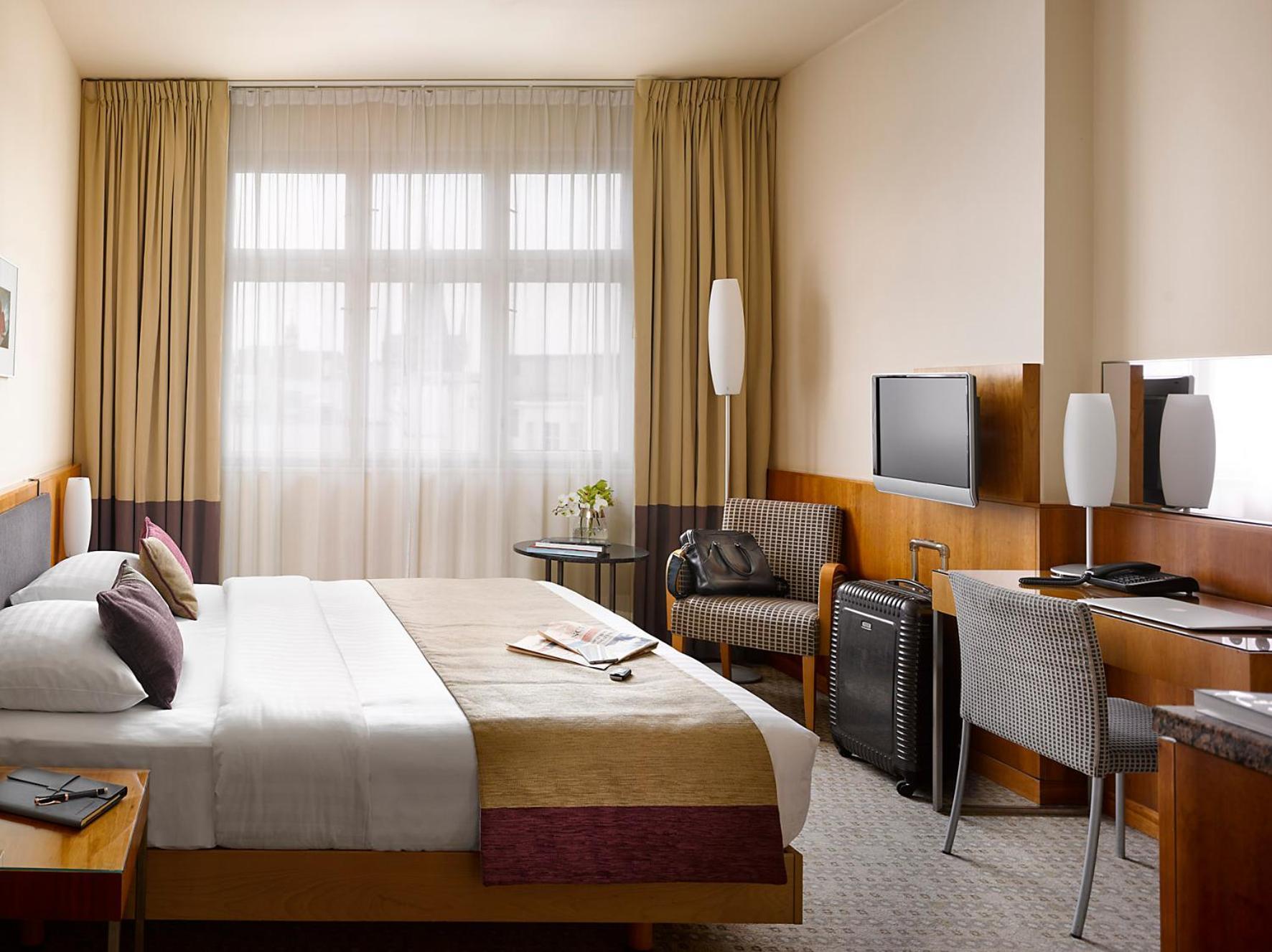 K+k Hotel 4*