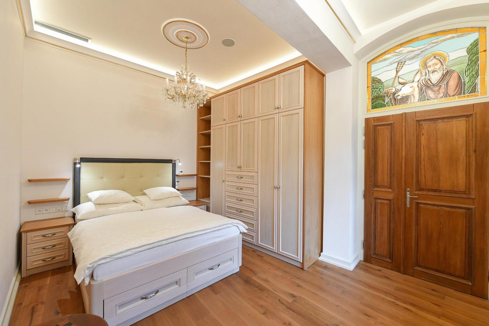 St Giles Sauna And Pool Table Apt Apartamento Praga
