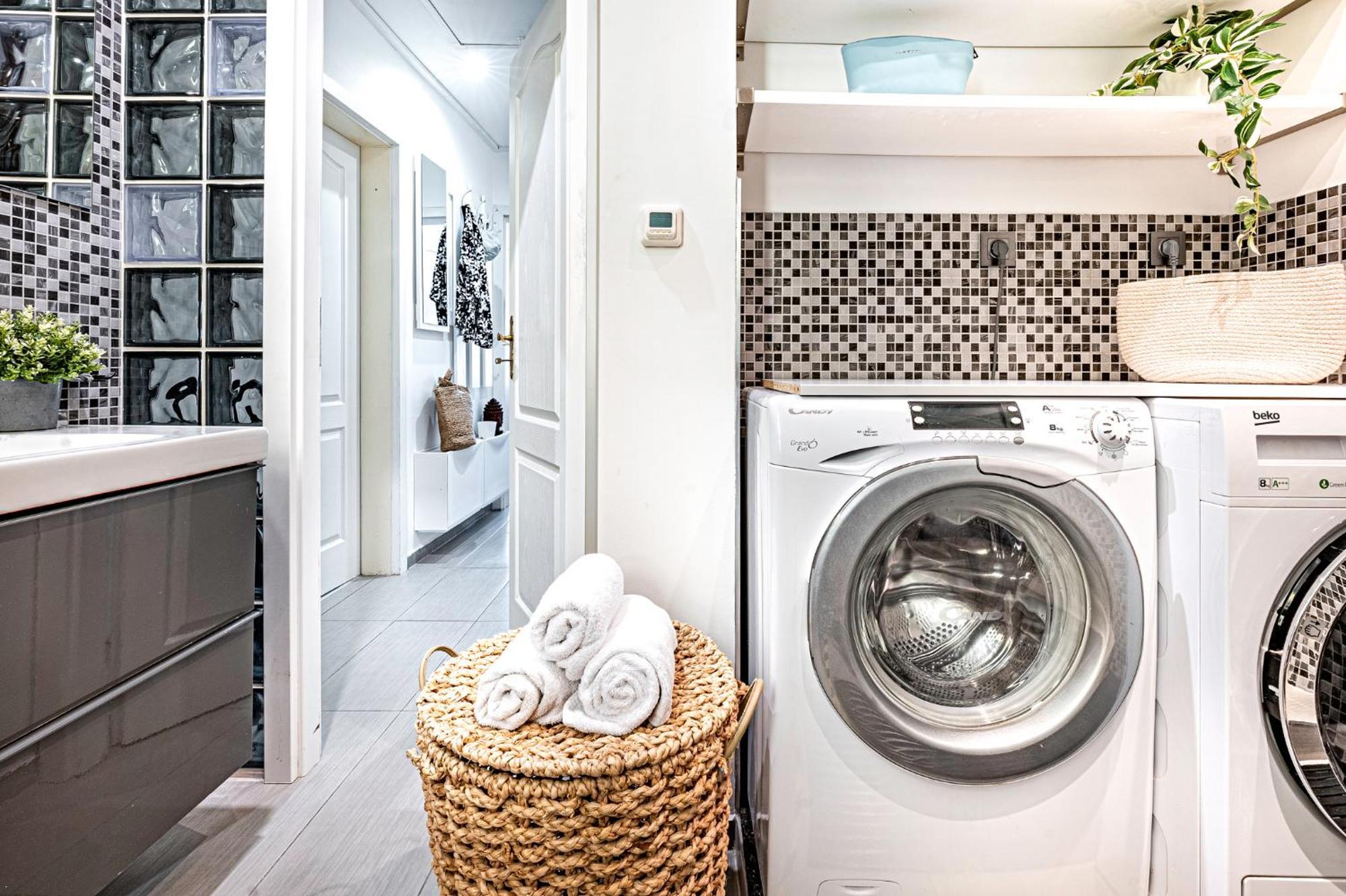 Days - - Trendy Neighborhood Apartment