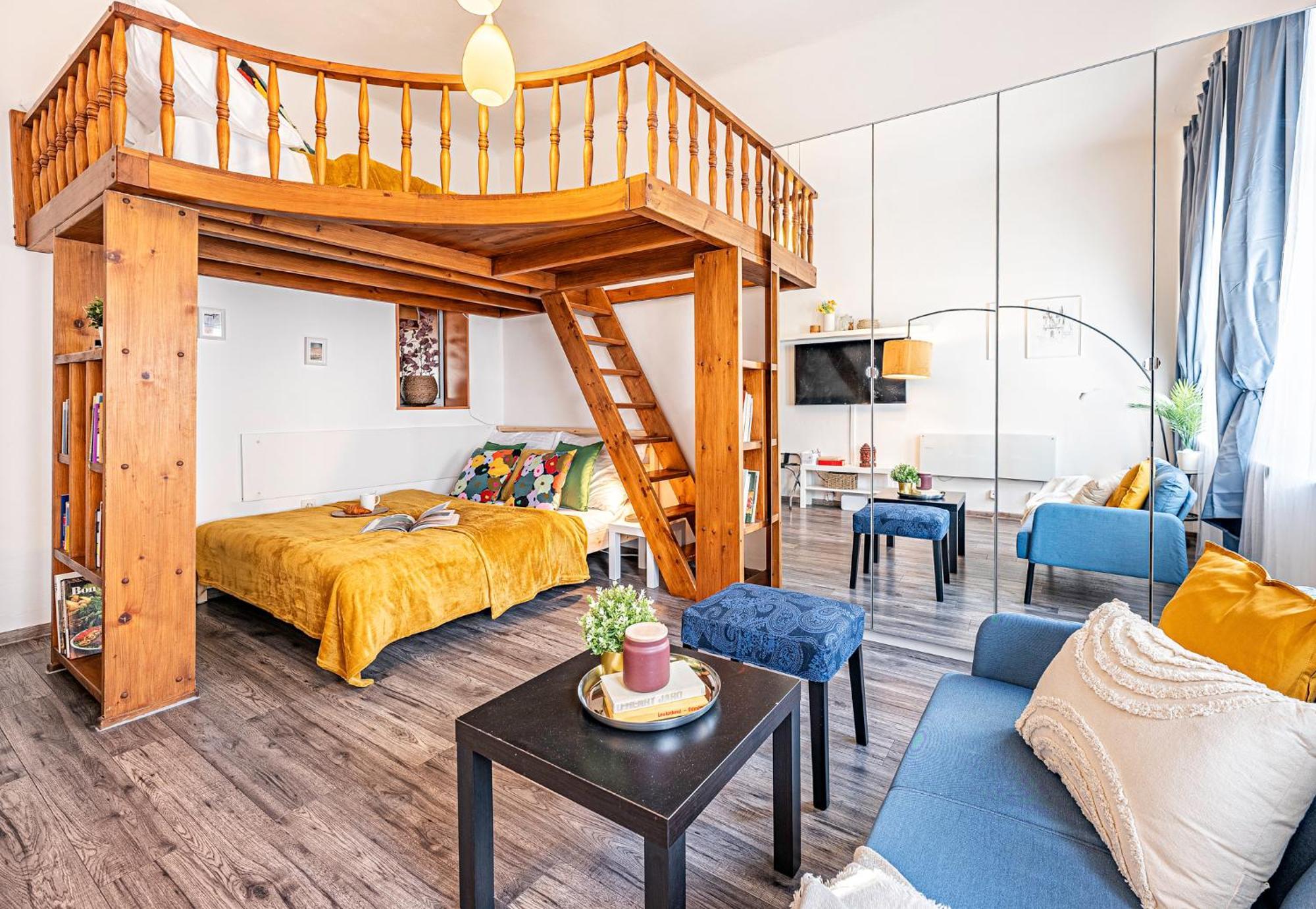 Apartment Days - - Trendy Neighborhood