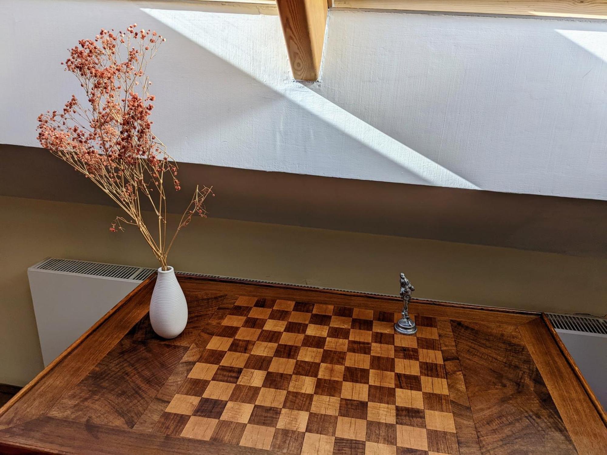 Casa de hóspedes Guestrooms, Rooftop With Garden, Spacious Living Room, Character And Fireplace Praga